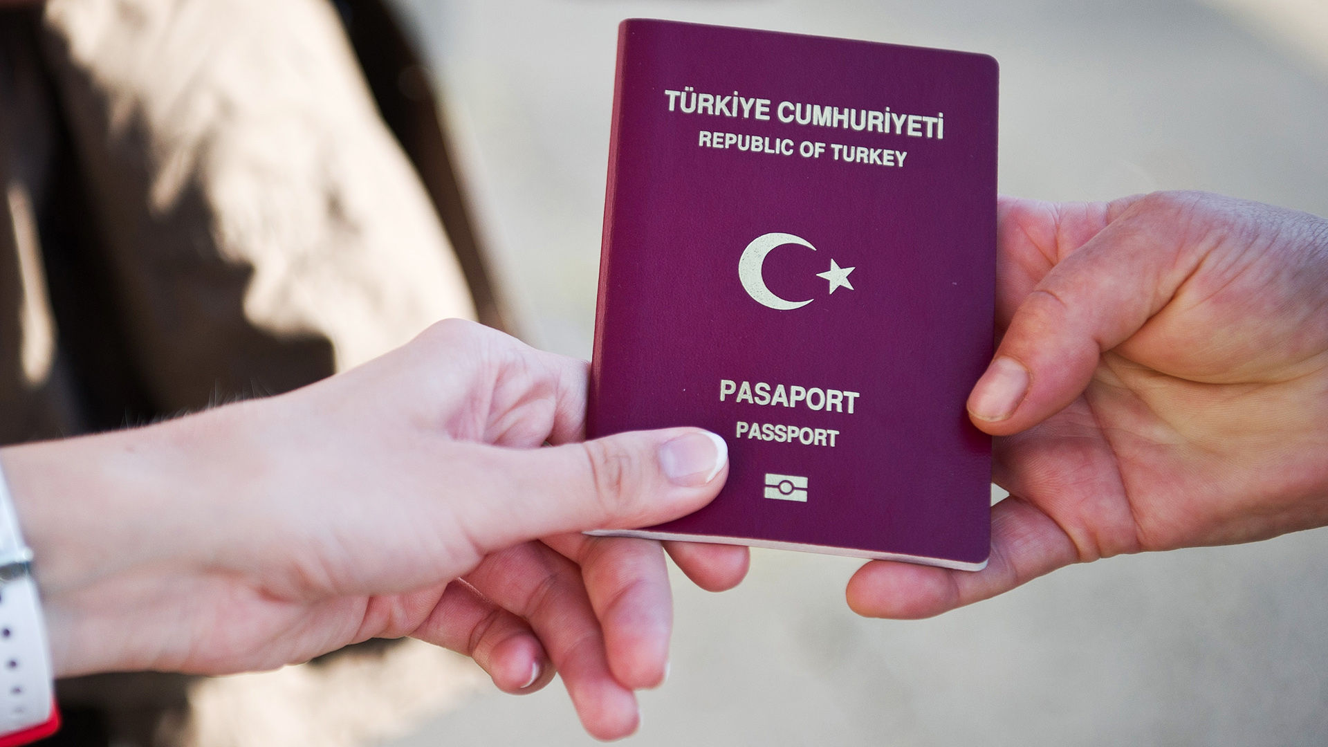 Ein türkischer Reisepass | picture alliance / dpa