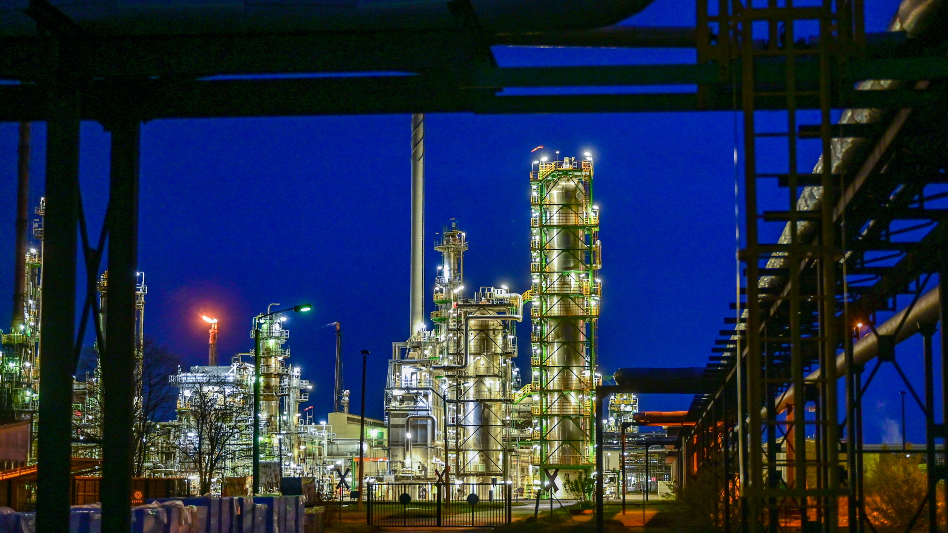 Raffinerie in Schwedt: Polen sagt Öllieferungen via Danzig zu