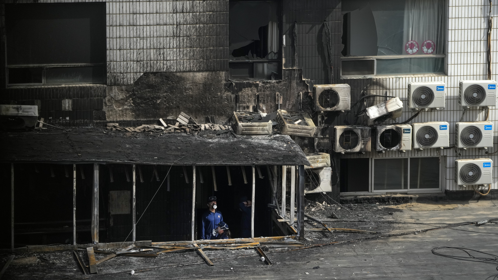 Kematian dalam Kebakaran Rumah Sakit: Penangkapan Setelah Kebakaran di Klinik Beijing