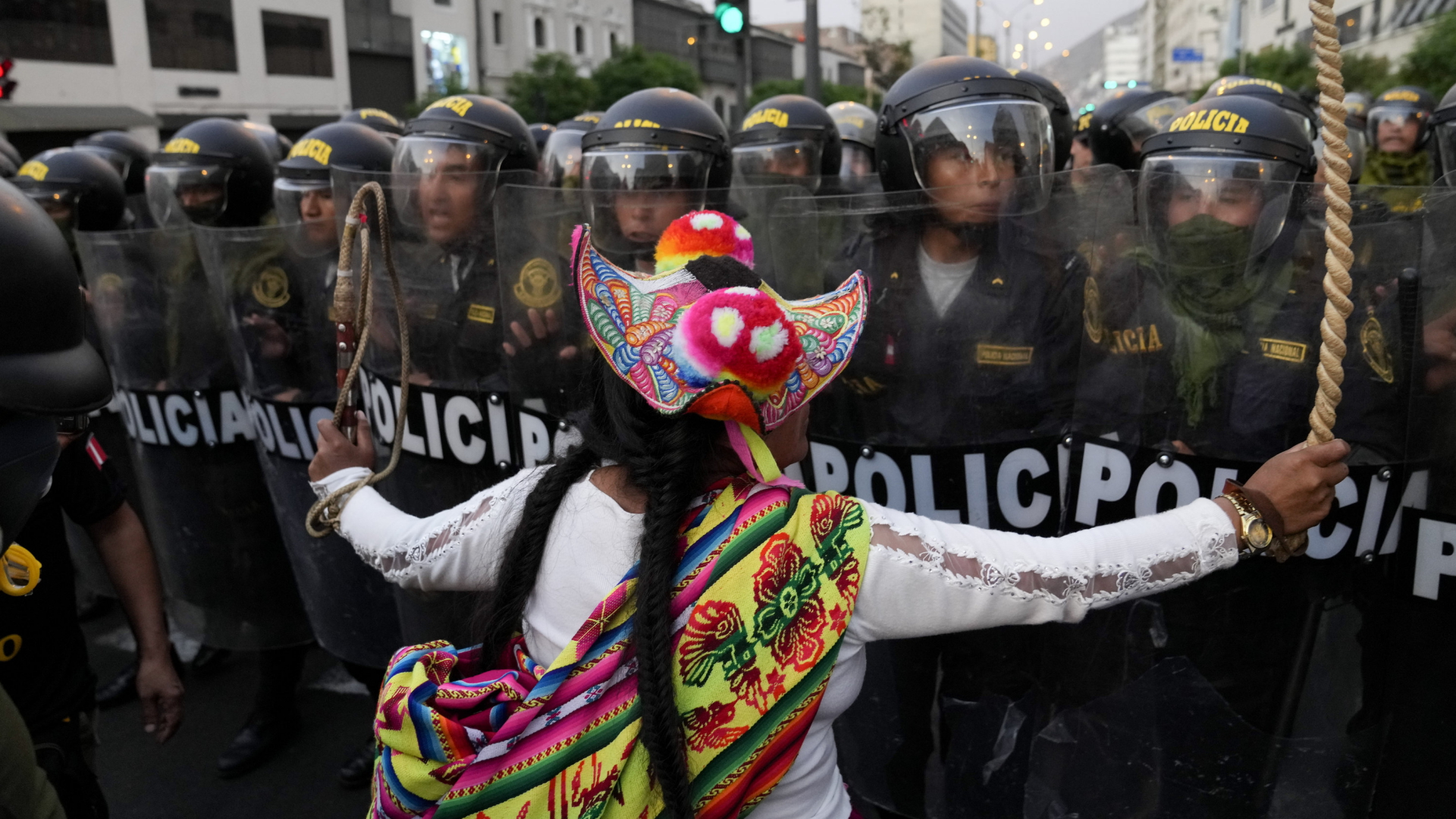 Eine indigene Demonstrantin in der peruanischen Hauptstadt Lima am 9. Februar 2023. | AP