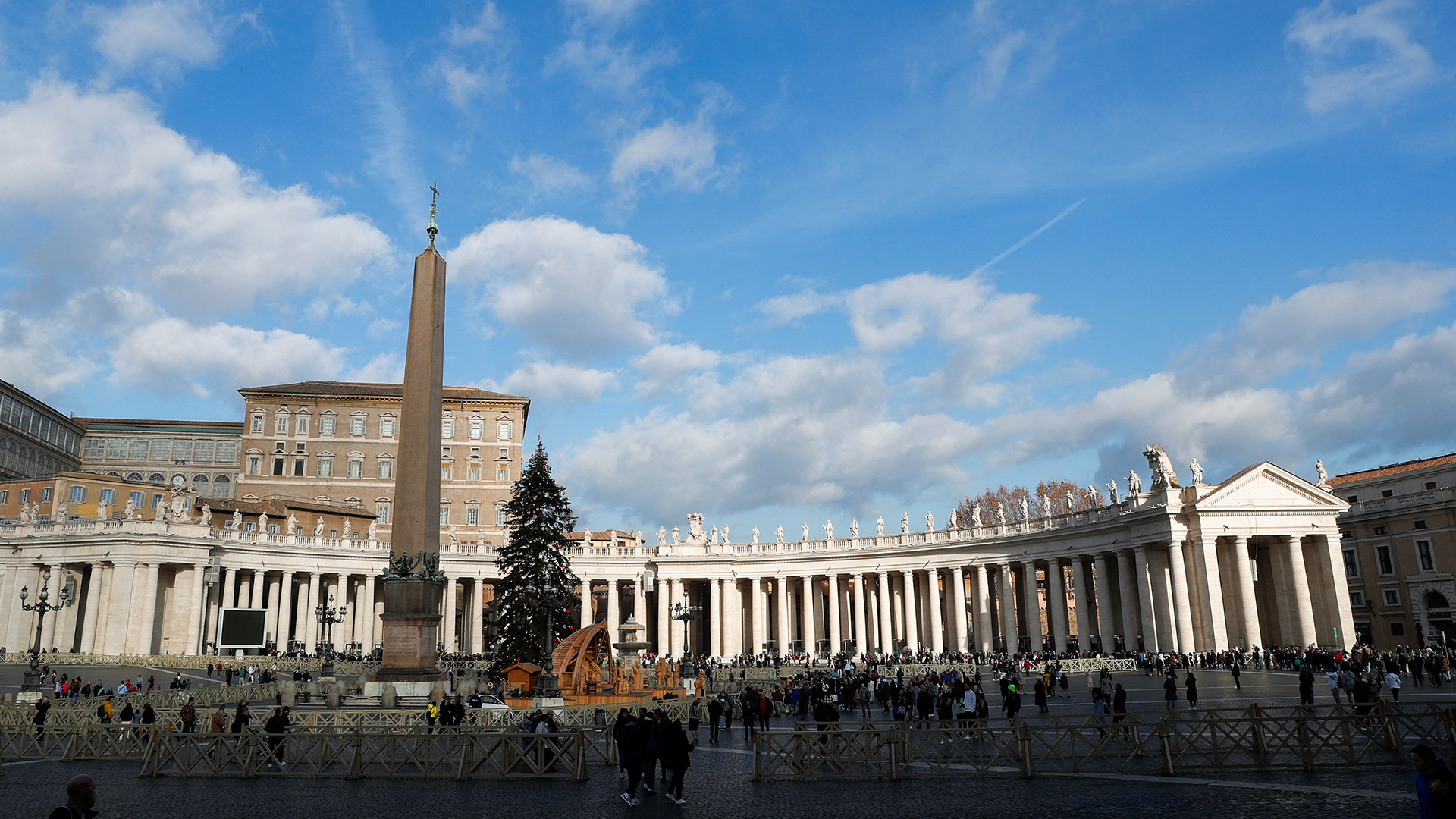 Blick auf den Petersplatz | REUTERS