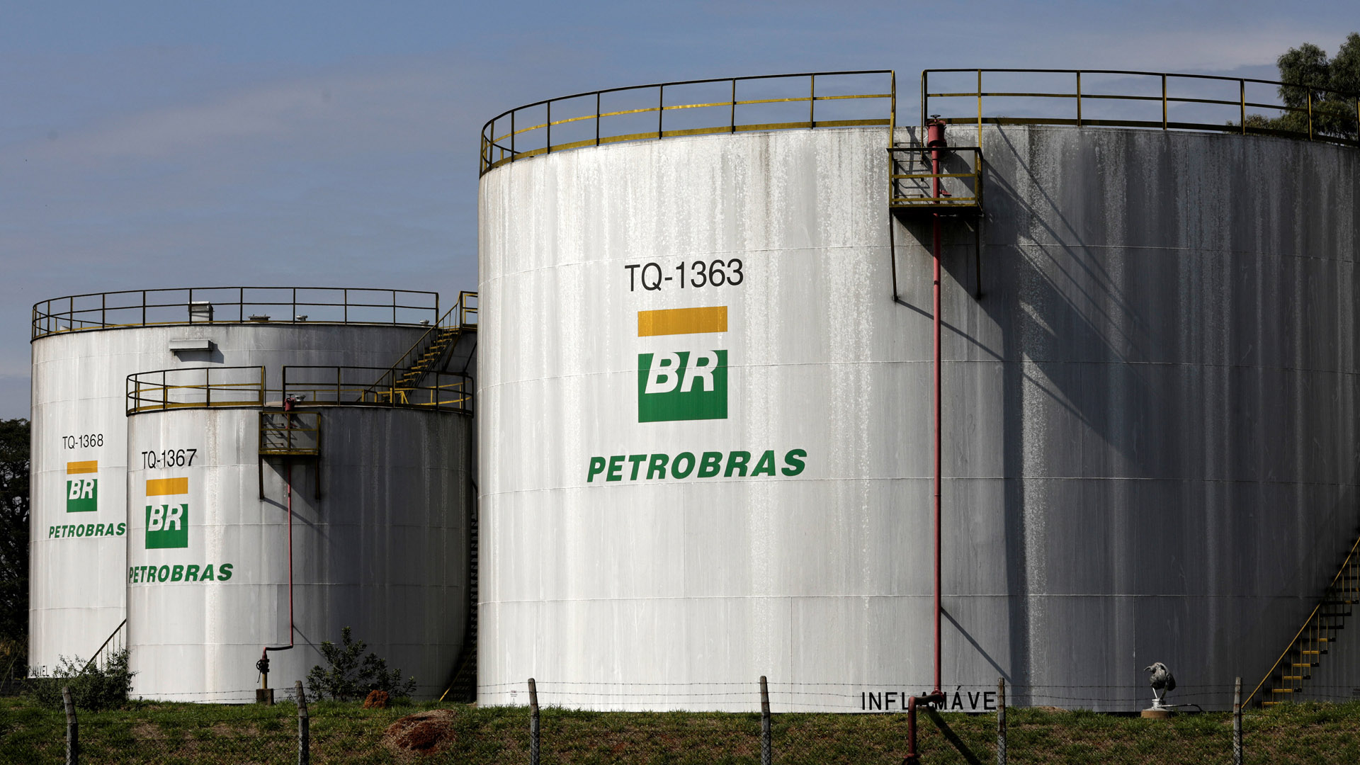 Tanks des halbstaatlichen Ölkonzerns Petrobras | REUTERS