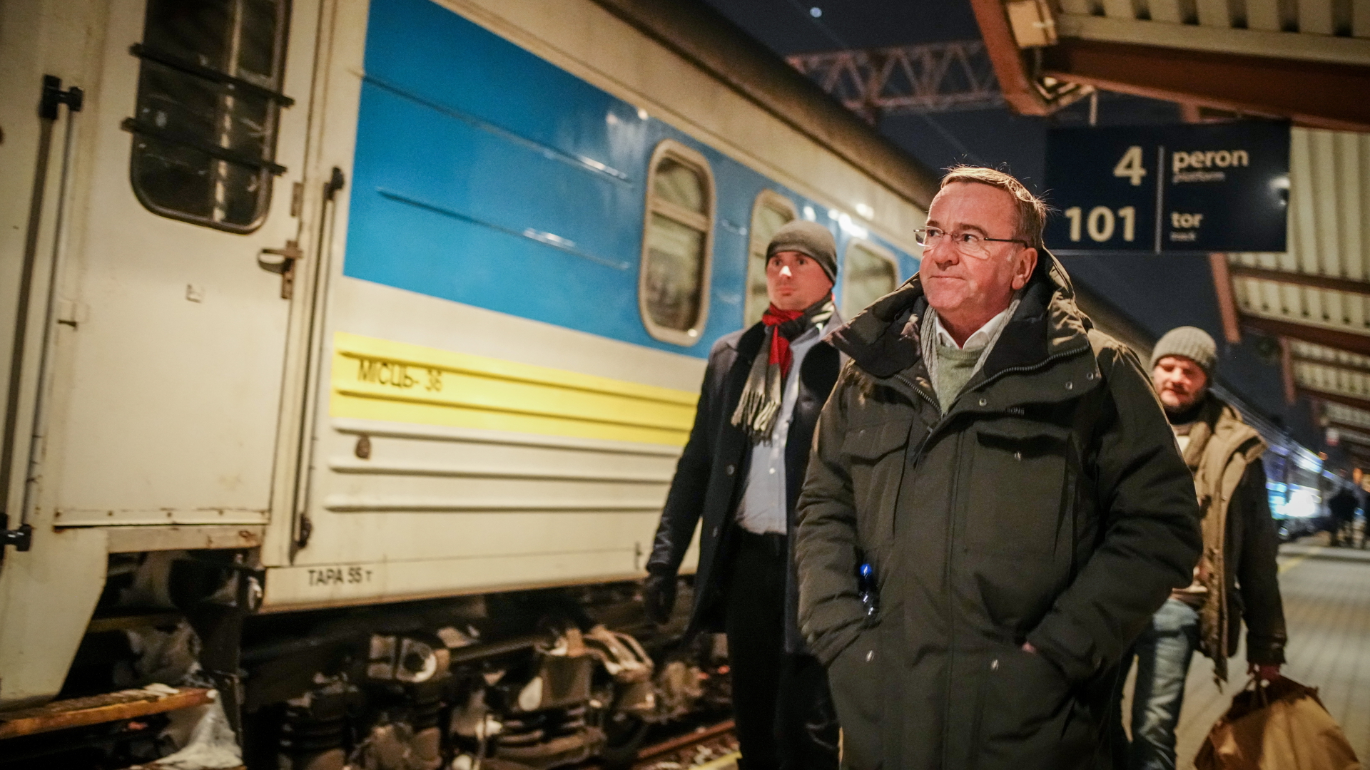 Verteidigungsminister Pistorius bei seiner Ankunft in Kiew | dpa