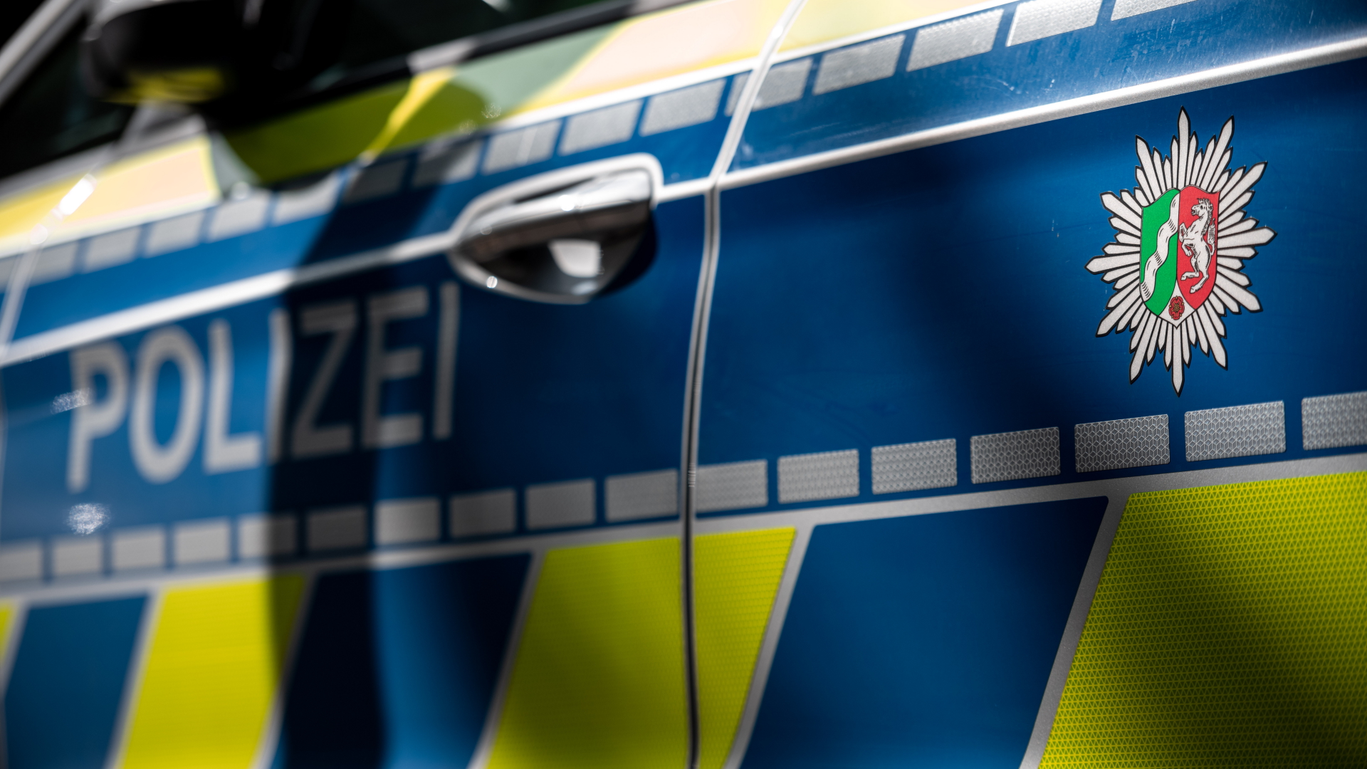 Nordrhein-westfälisches Polizeifahrzeug (Symbolbild) | dpa