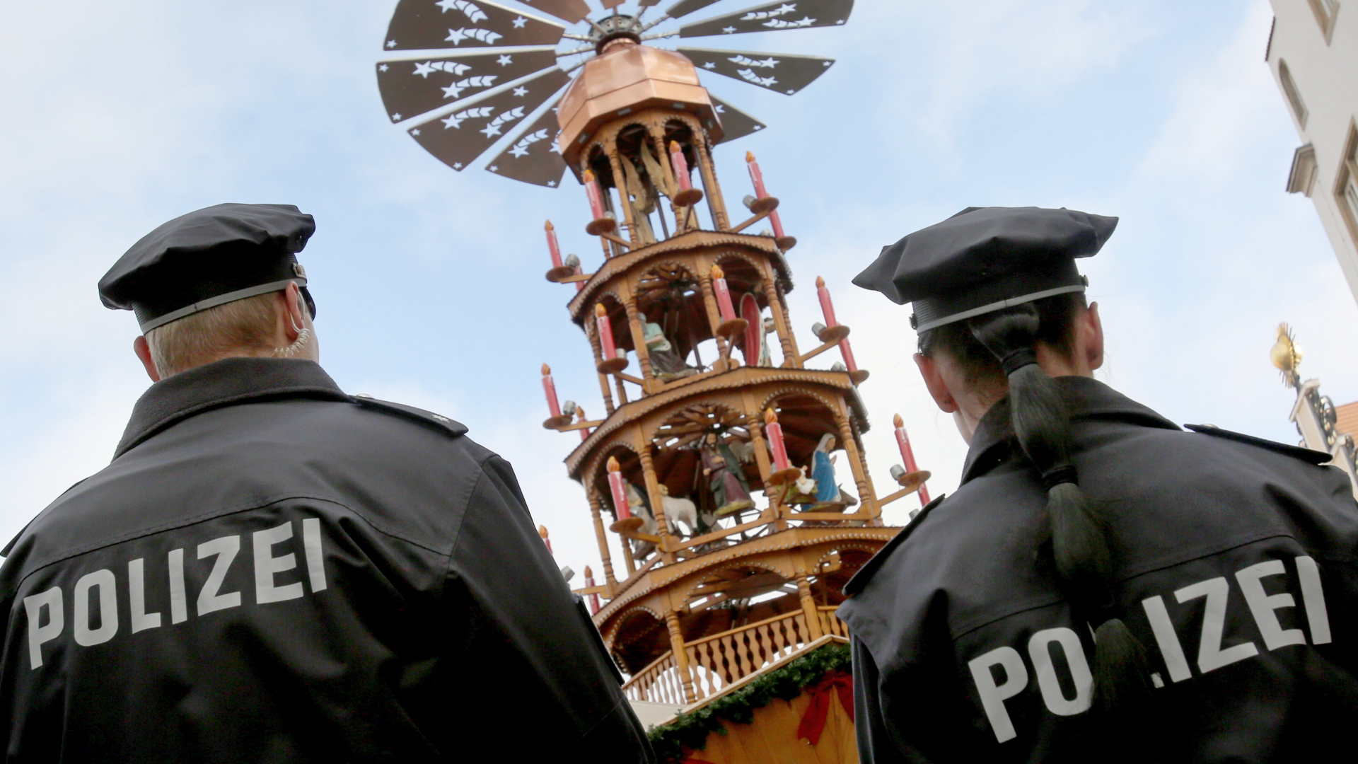 Polizisten in Rostock | dpa