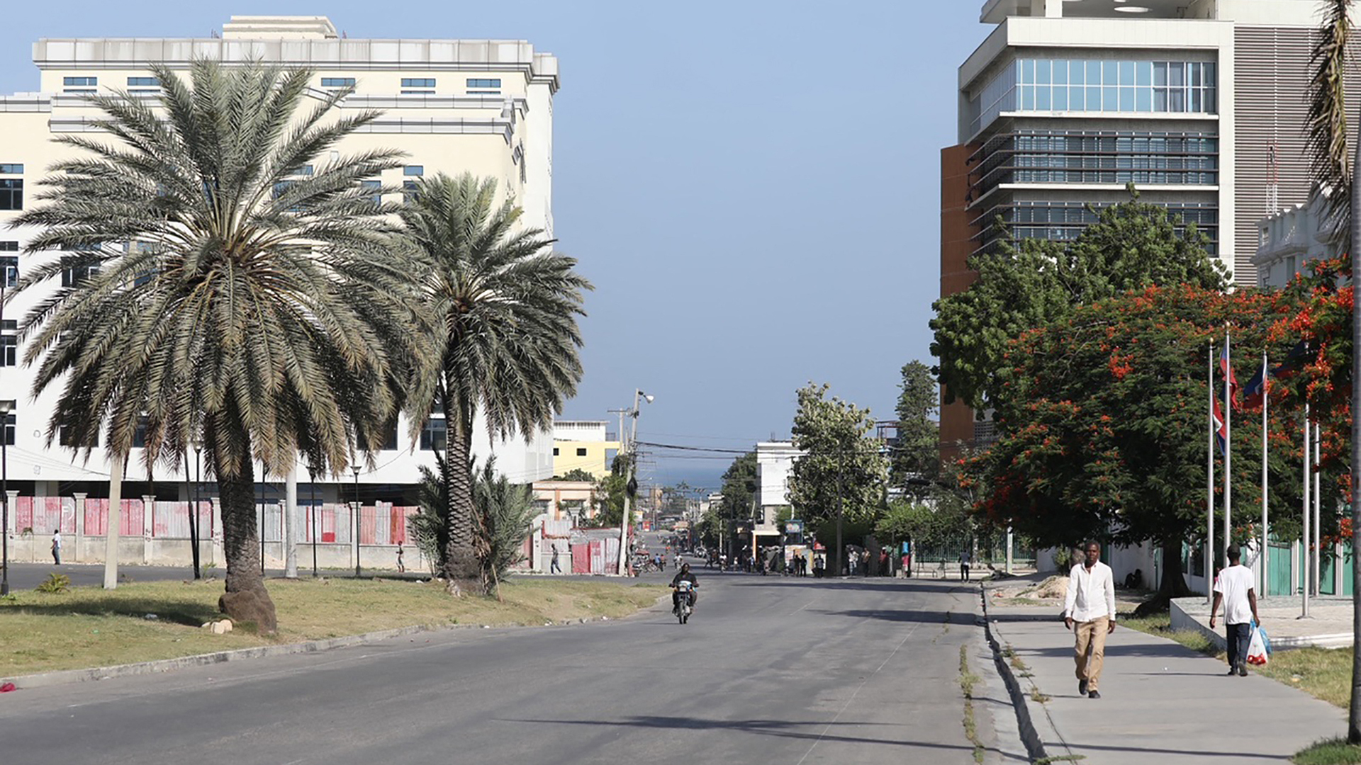 Nahezu leere Straße in Port-au-Prince in der Nähe des Präsidentenpalastes | AFP