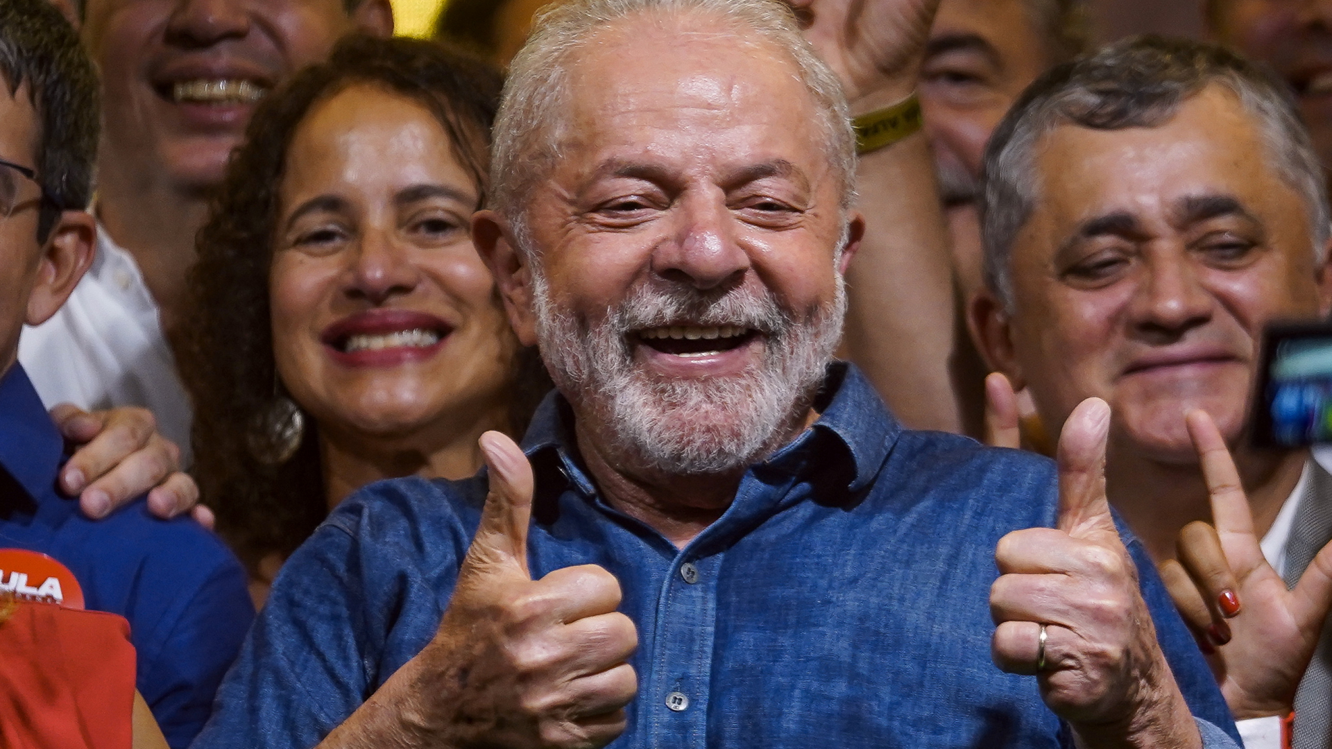 Wahlgewinner Lula mit Anhängern