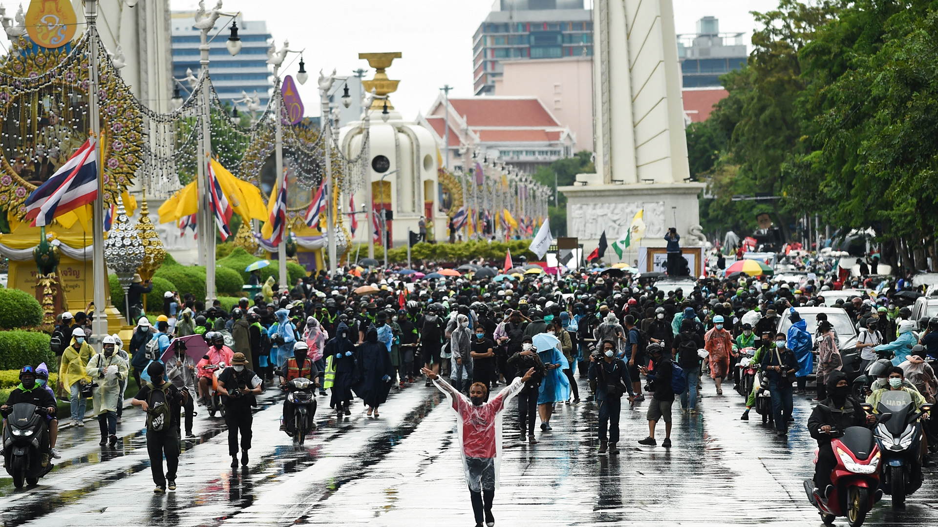 Demonstrierende in Bangkok | picture alliance / NurPhoto