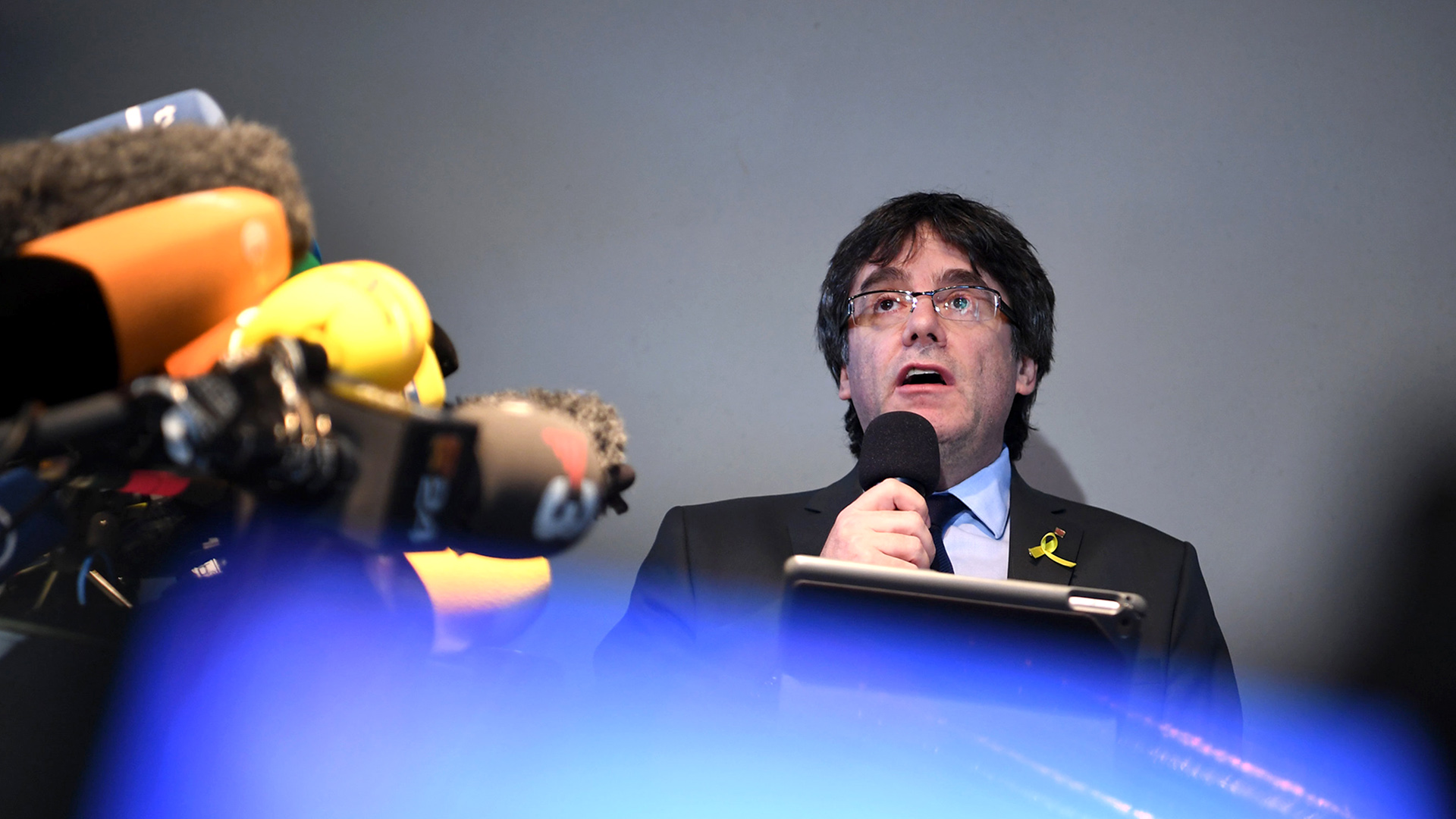 Carles Puigdemont bei einer Pressekonferenz in Berlin | dpa