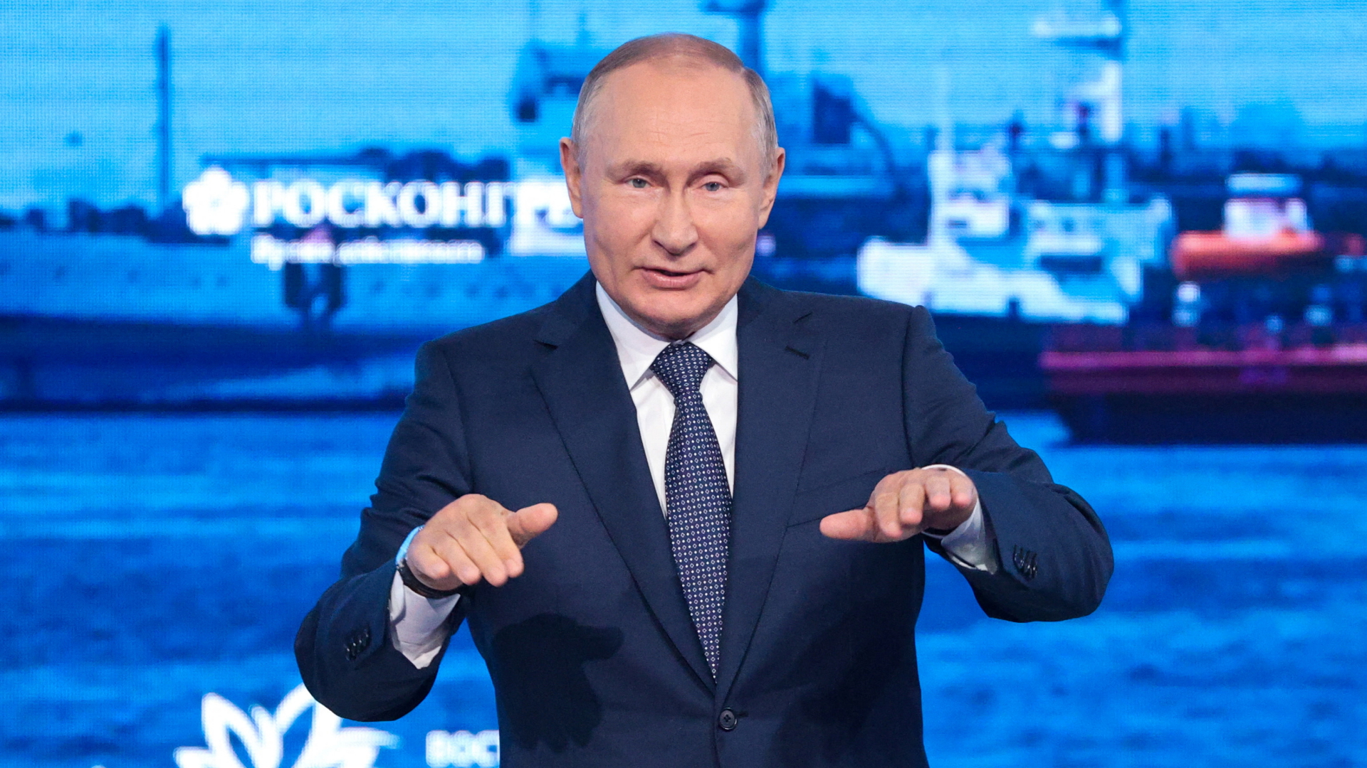 Russlands Präsident Wladimir Putin spricht beim Wirtschaftsforum in Wladiwostok | via REUTERS