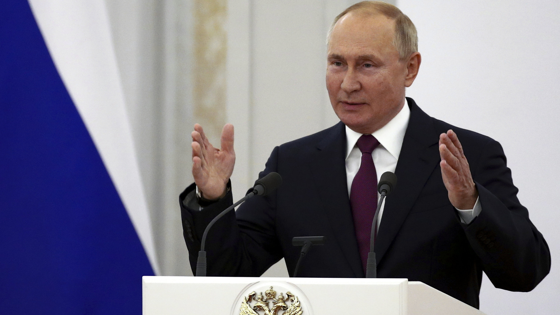 Russlands Präsident Putin bei einer Rede. | AP