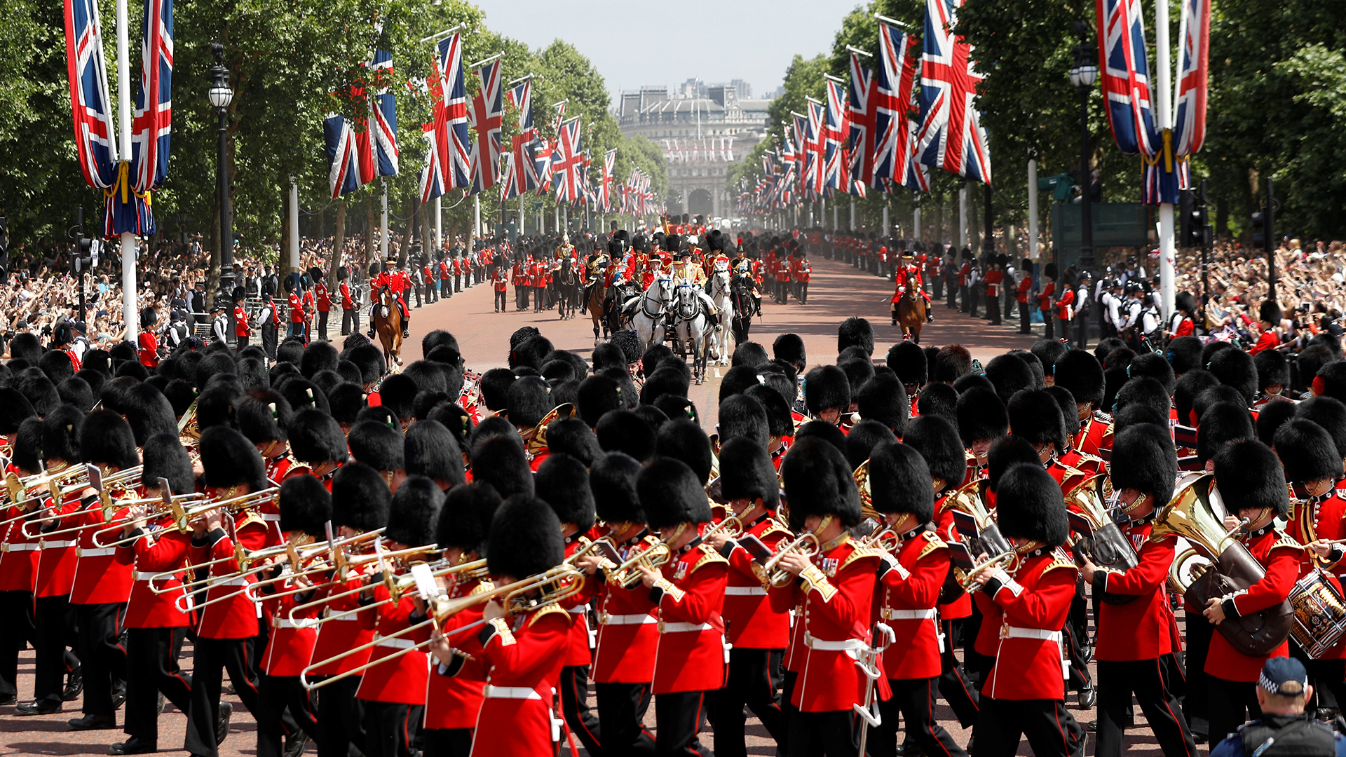 Coldstream-Garde bei der Militärparade zum Geburtstag der Queen | REUTERS