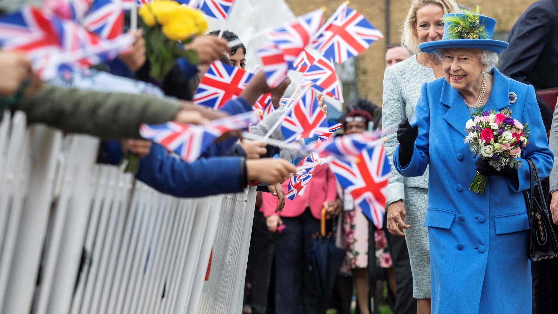 Queen Elizabeth II. bei einem Besuch in Morden | AFP