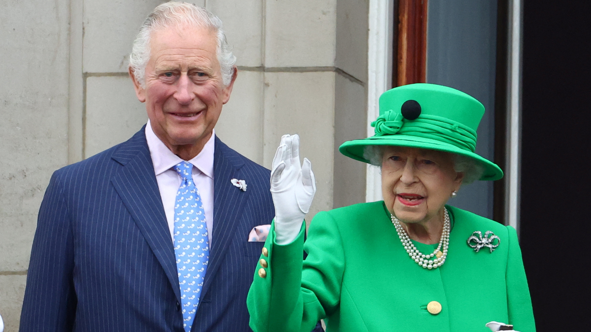 Queen Elizabeth II und ihr Sohn Prinz Charles bei der Abschlussfeier ihres 70. Thronjubiläums