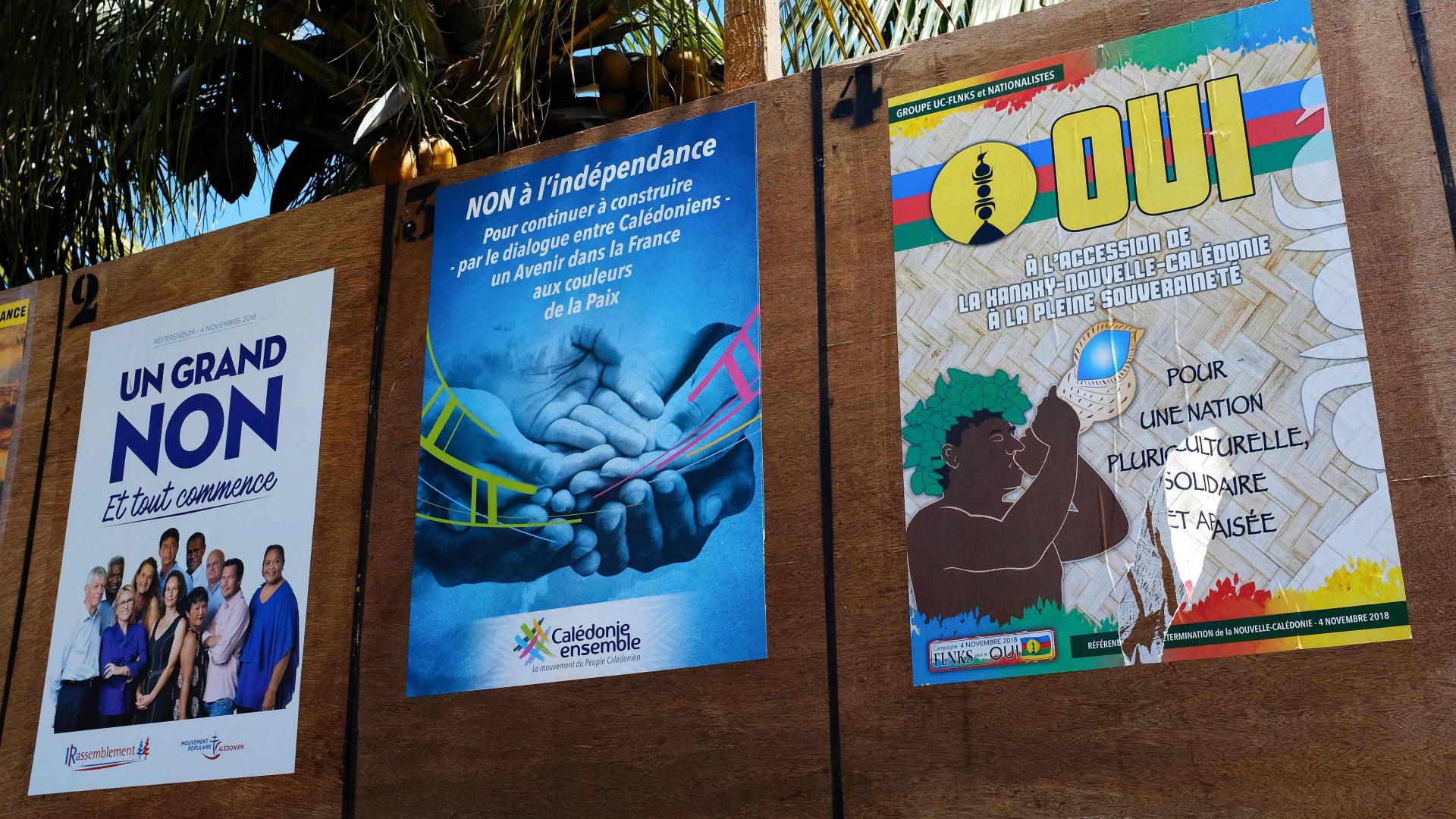 Wahlplakate auf Neukaledonien | Bildquelle: AFP