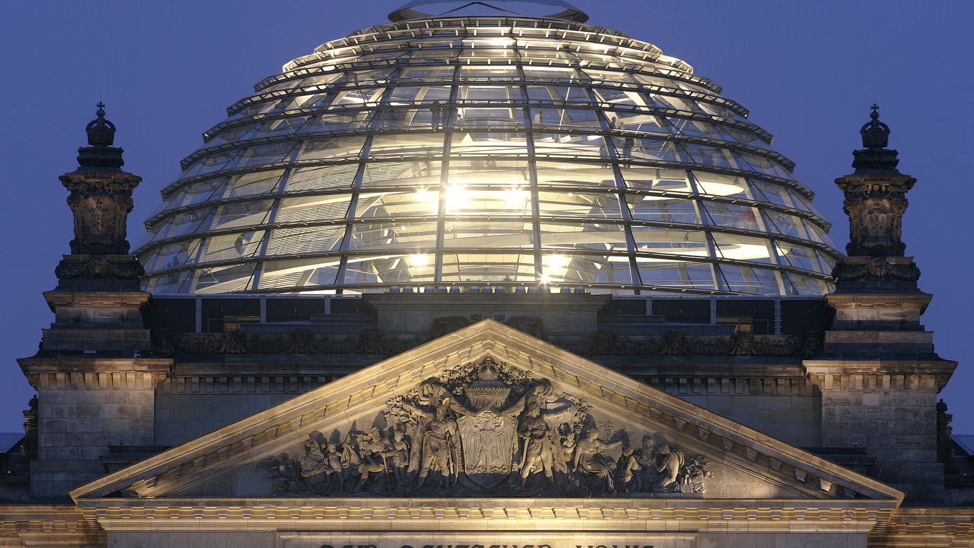 Die Kuppel des Reichstages in Berlin.