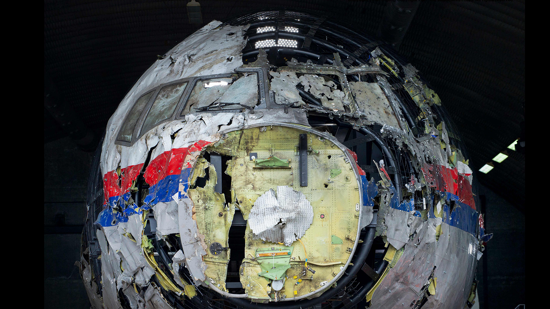 Das rekonstruierte Wrack von Malaysia-Airlines-Flug MH17 | AFP