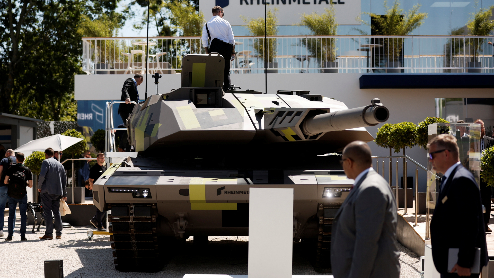 Der Panzer "KF51" von Rheinmetall auf einer Rüstungsmesse in Frankreich | REUTERS