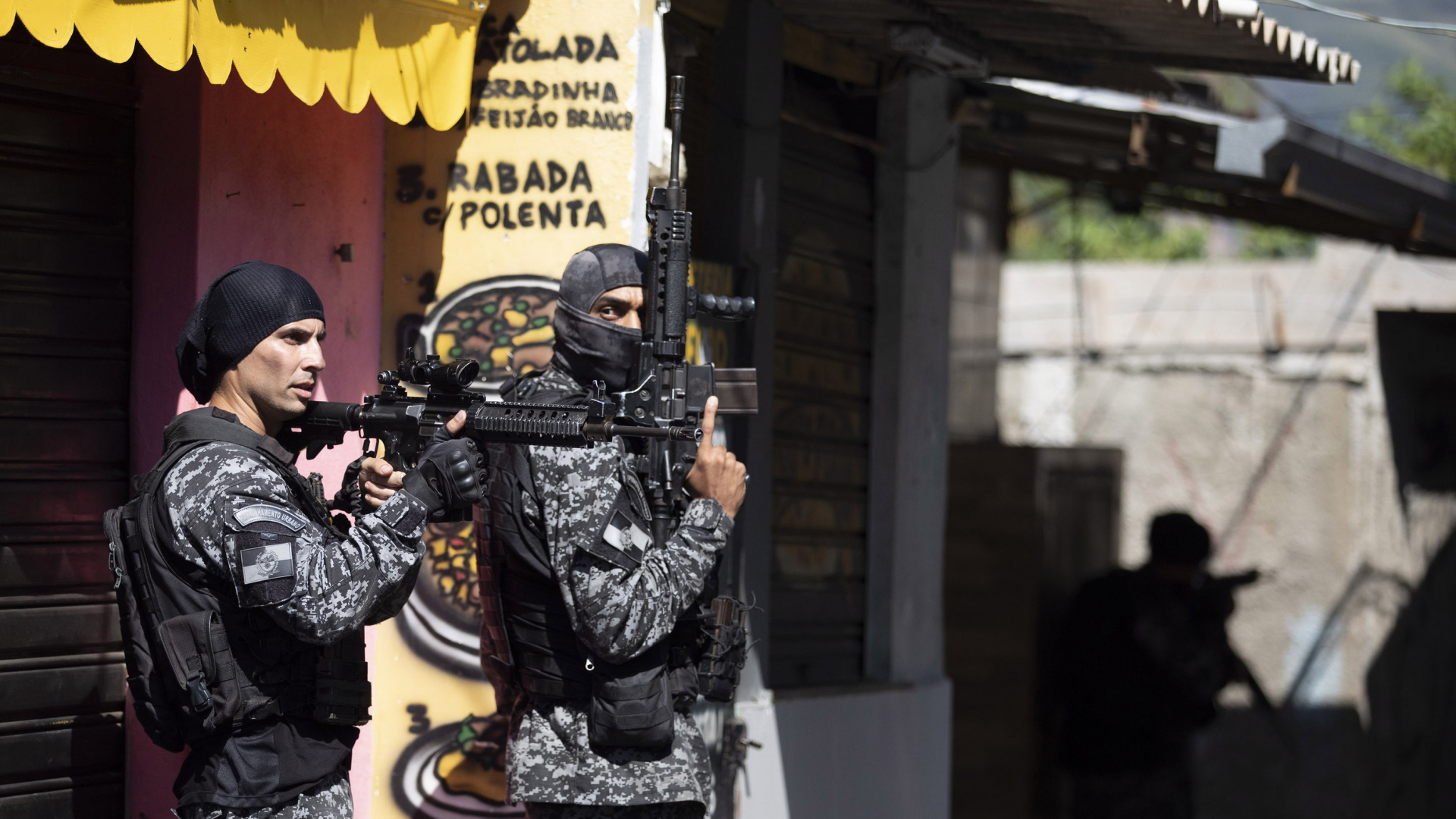 Polizeieinsatz in einer Favela in Rio de Janeiro | AP