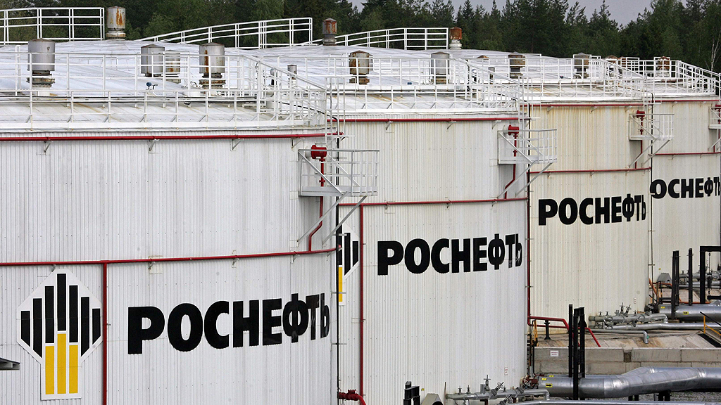 Tanks des russischen Ölkonzerns Rosneft.