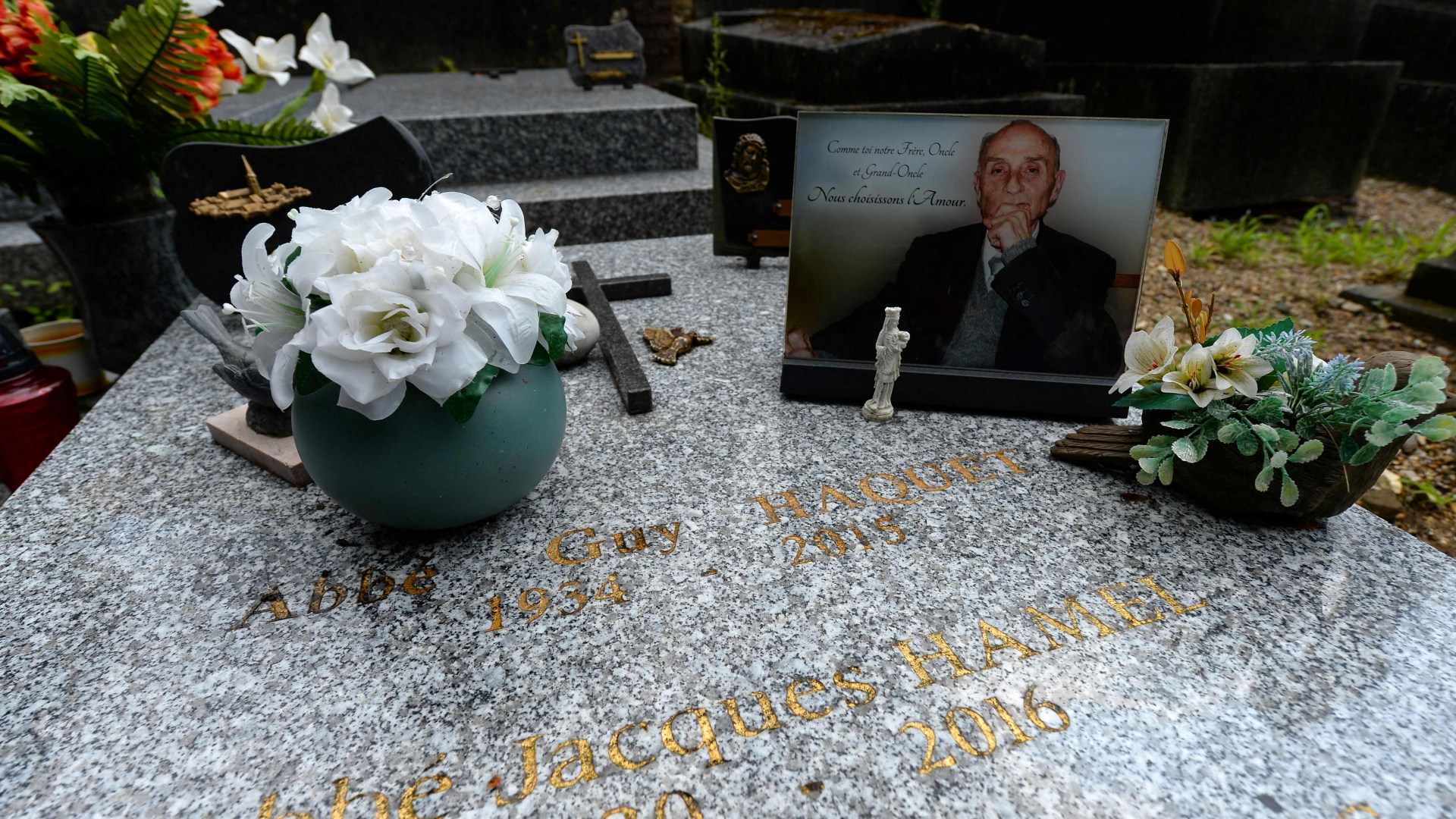 Das Grab des ermordeten Priesters Jacques Hamel in Rouen | AFP