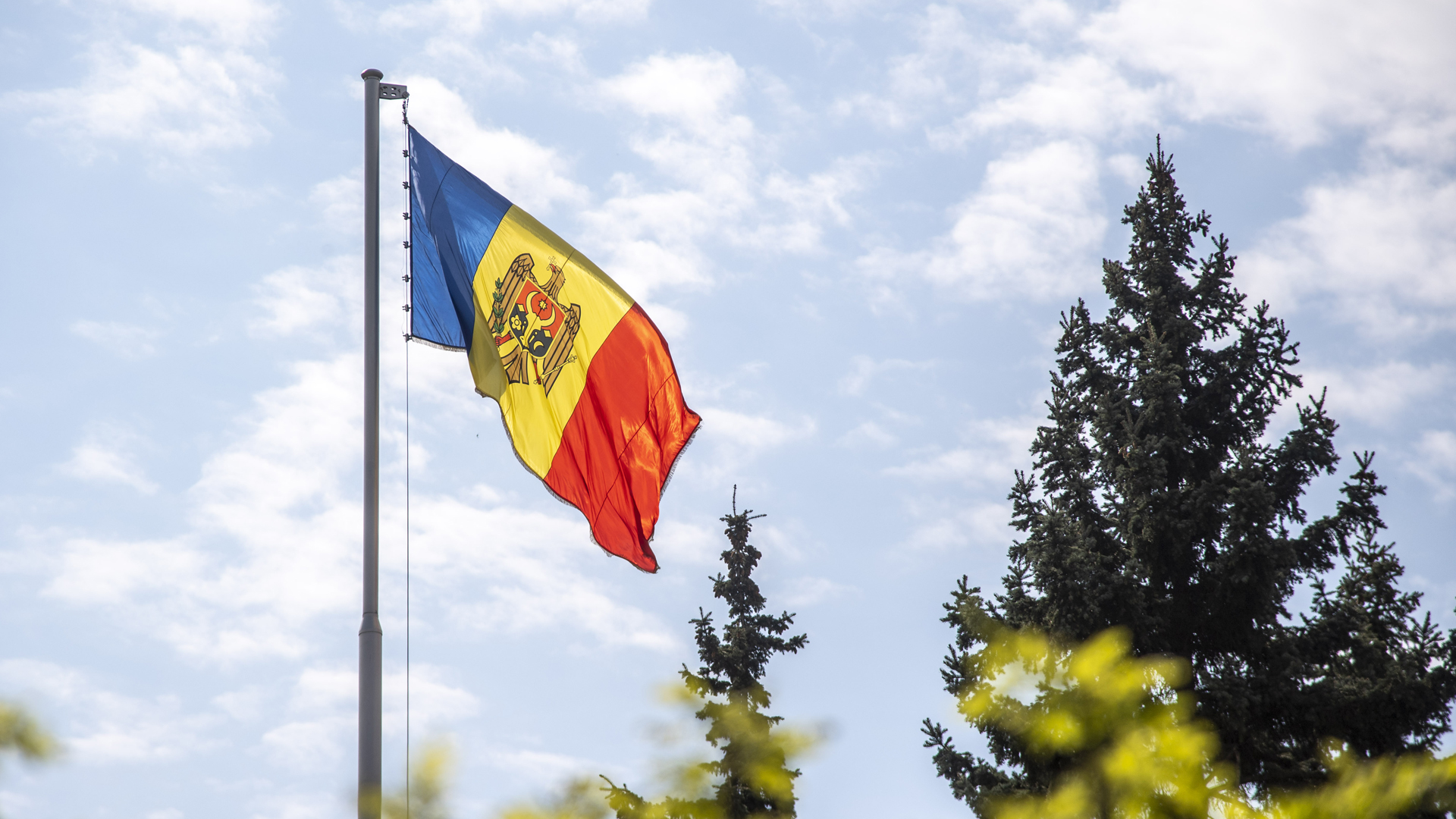 Die Flagge der Republik Moldau. | picture alliance / Photoshot
