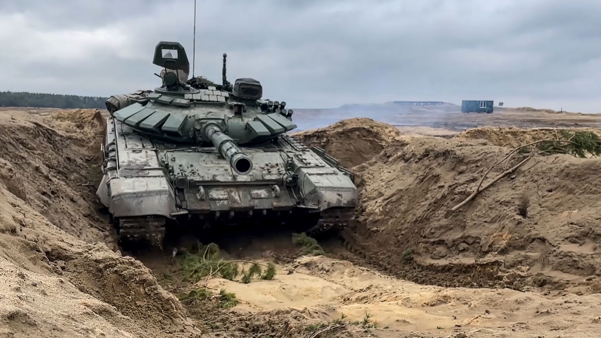 Ein Panzer nahe dem belarusischen Brest - bei gemeinsamen Manöverübungen von Russland und Belarus | AFP