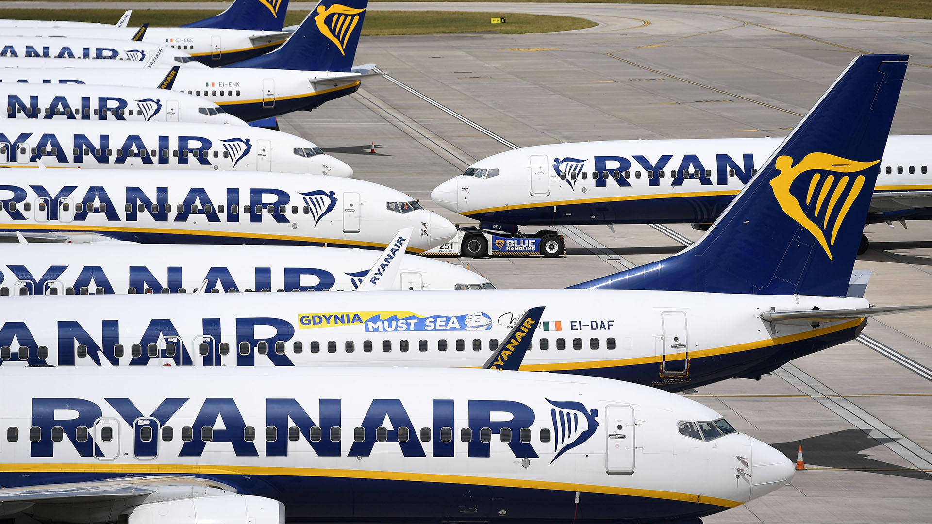 Ryanair-Maschinen stehen am Flughafen London Stansted | ANDY RAIN/EPA-EFE/Shutterstock