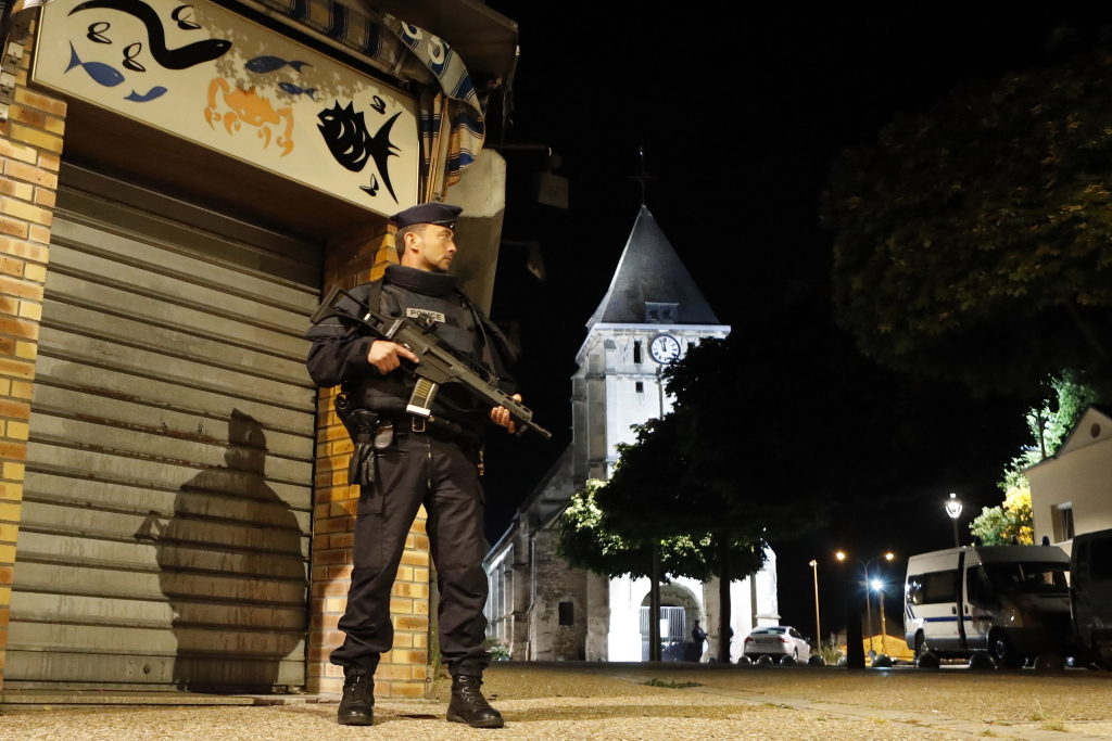  Sicherheitskräfte in Saint-Etienne-du-Rouvray | null