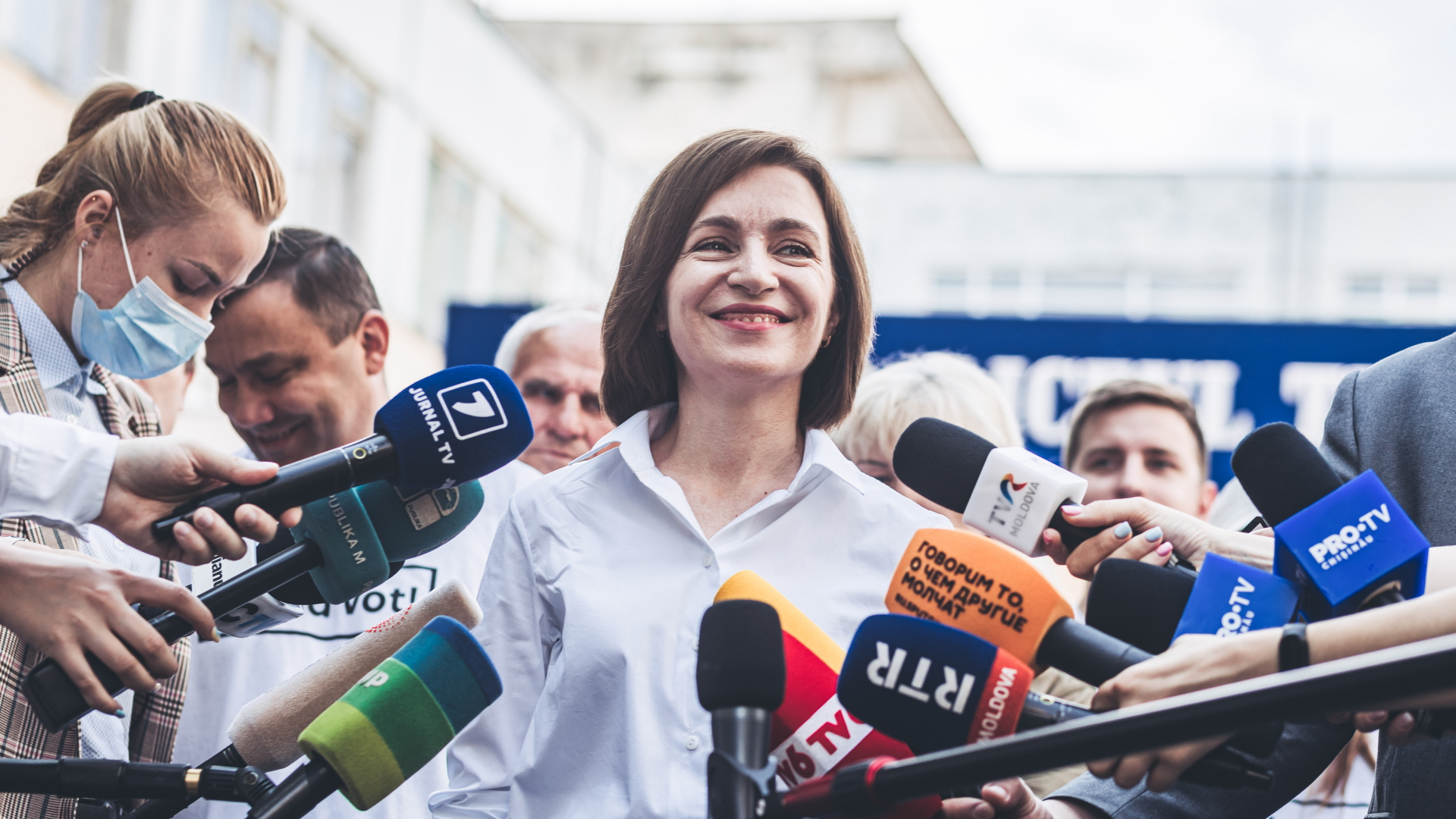 Moldaus Präsidentin Sandu nach der Stimmabgabe | dpa
