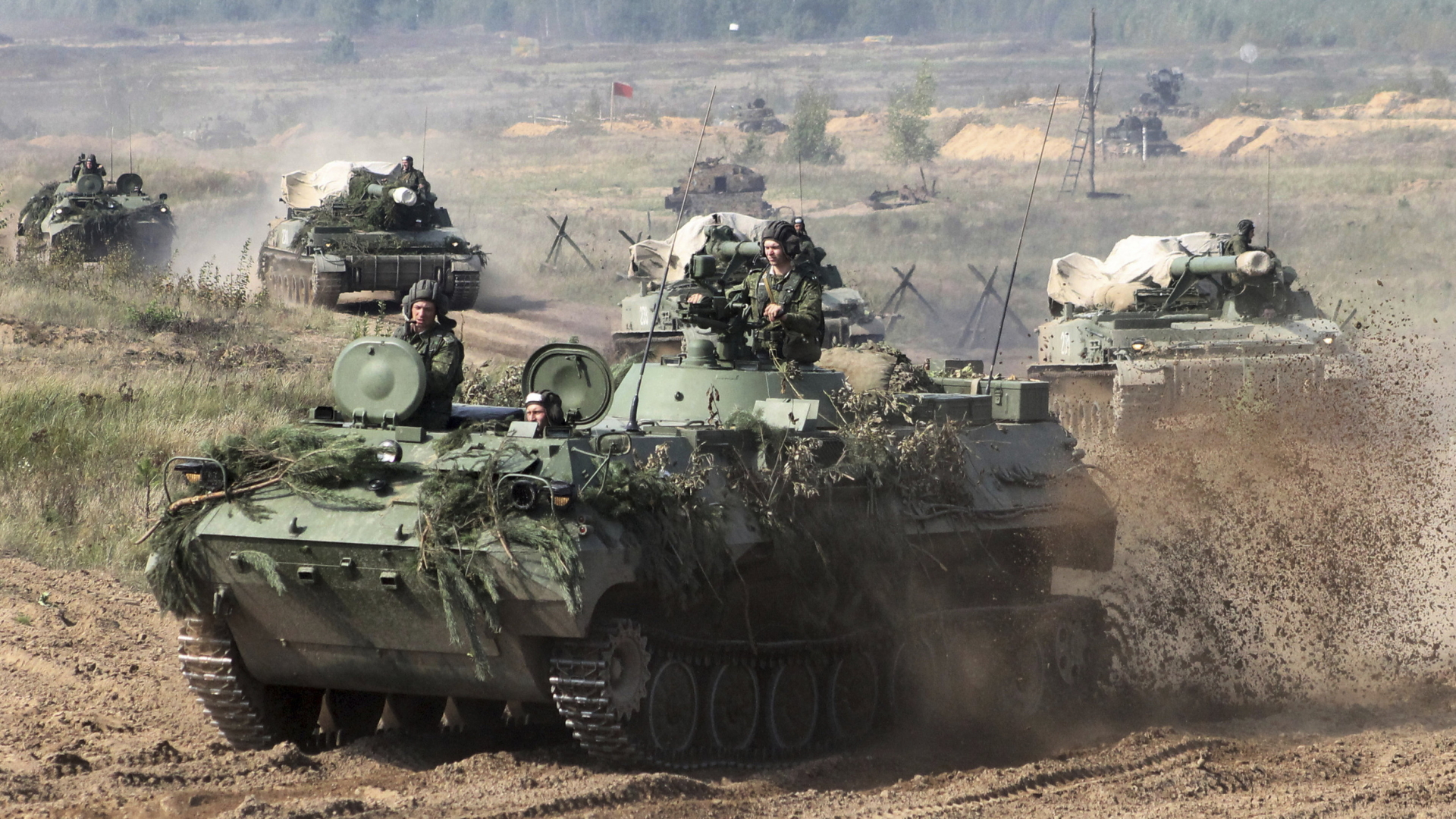 Weißrussische Panzer beim Manöver "Sapad 2017"