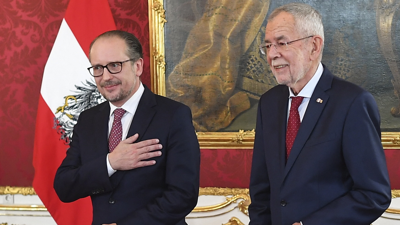 Österreichs Bundeskanzler Schallenberg und Bundespräsident Van der Bellen | AFP
