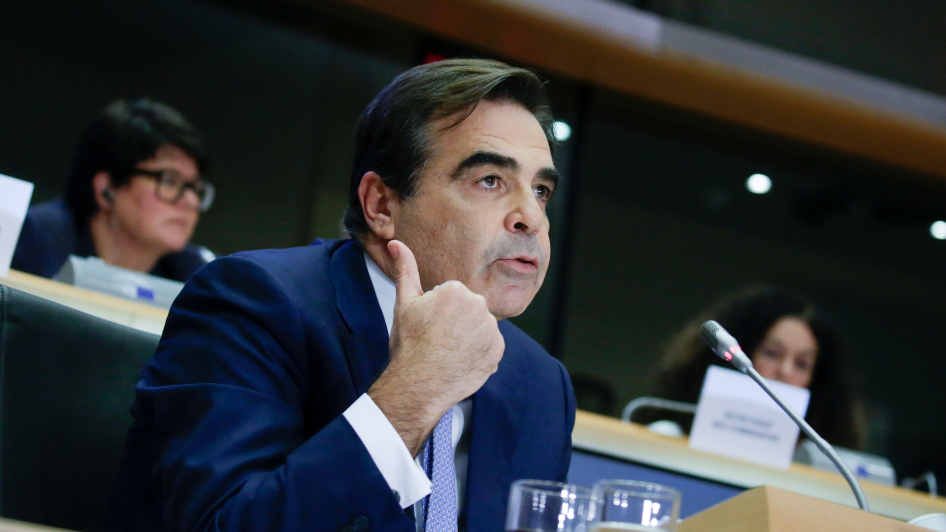Der designierte EU-Kommissar Margaritis Schinas spricht im Europäischen Parlament.  | AFP