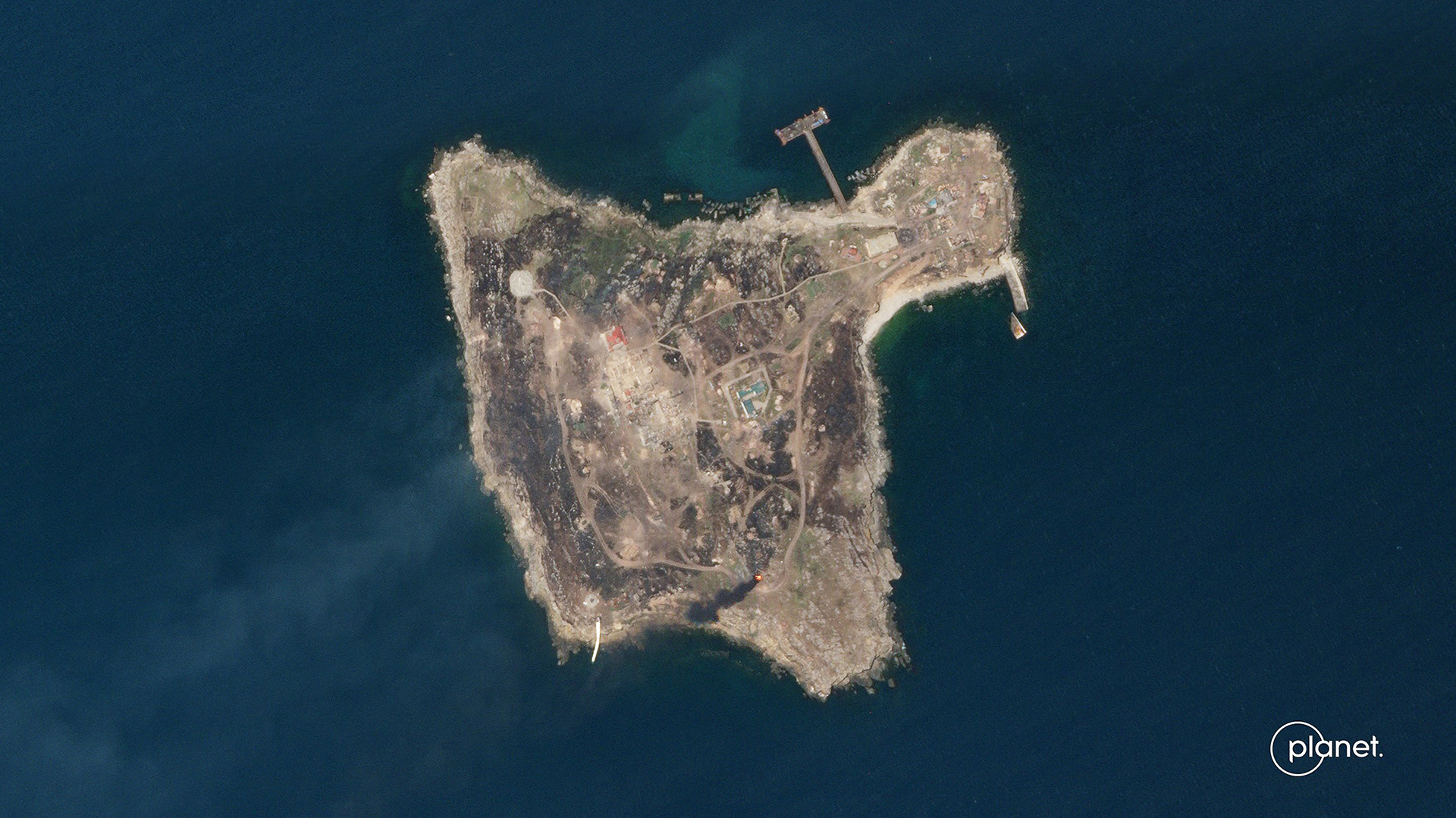 Das Satellitenfoto zeigt die Schlangeninsel im Schwarzen Meer. | Planet Labs PBC / AFP