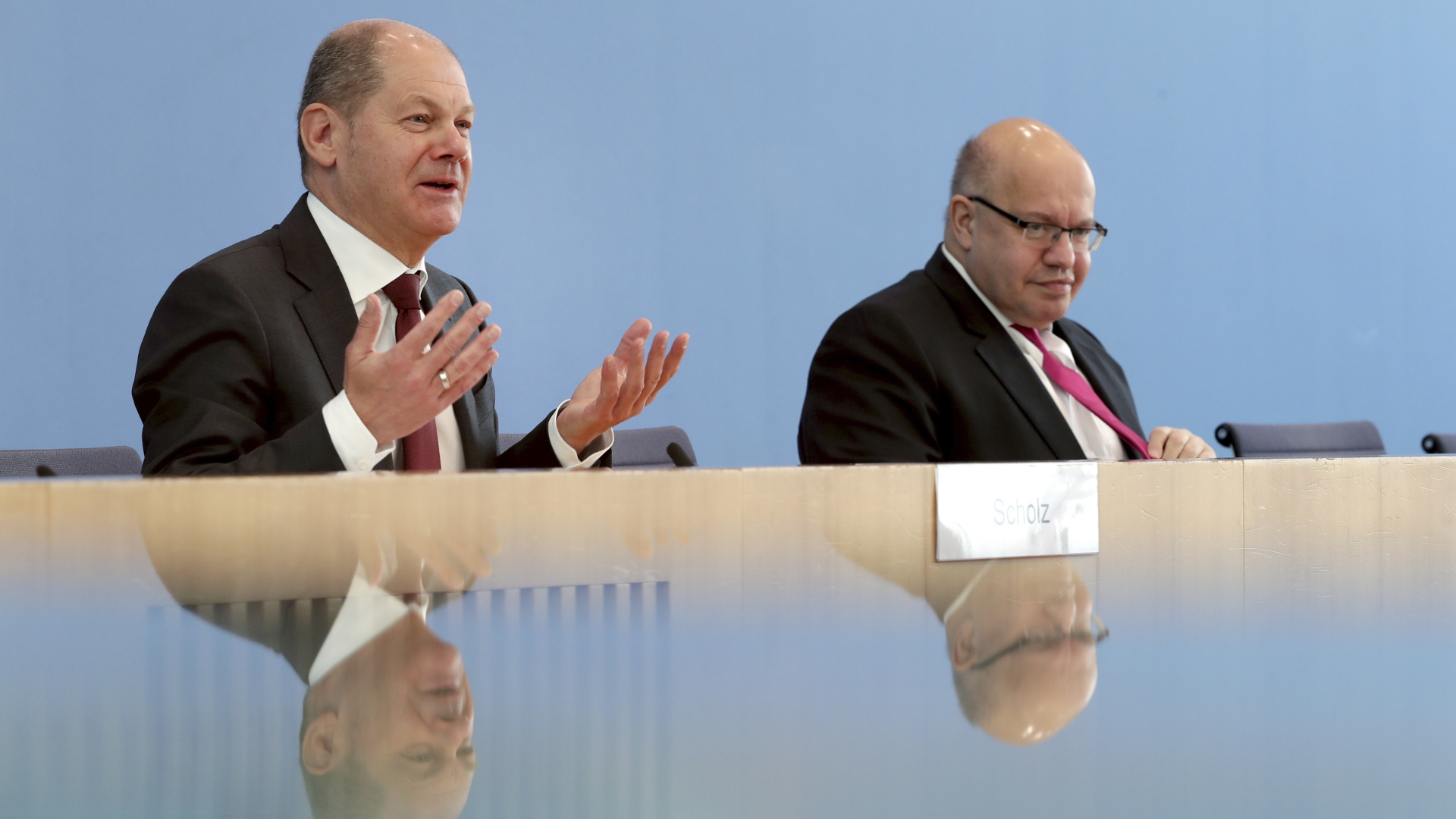 Finanzminister Olaf Scholz und Wirtschaftsminister Peter Altmaier  | dpa