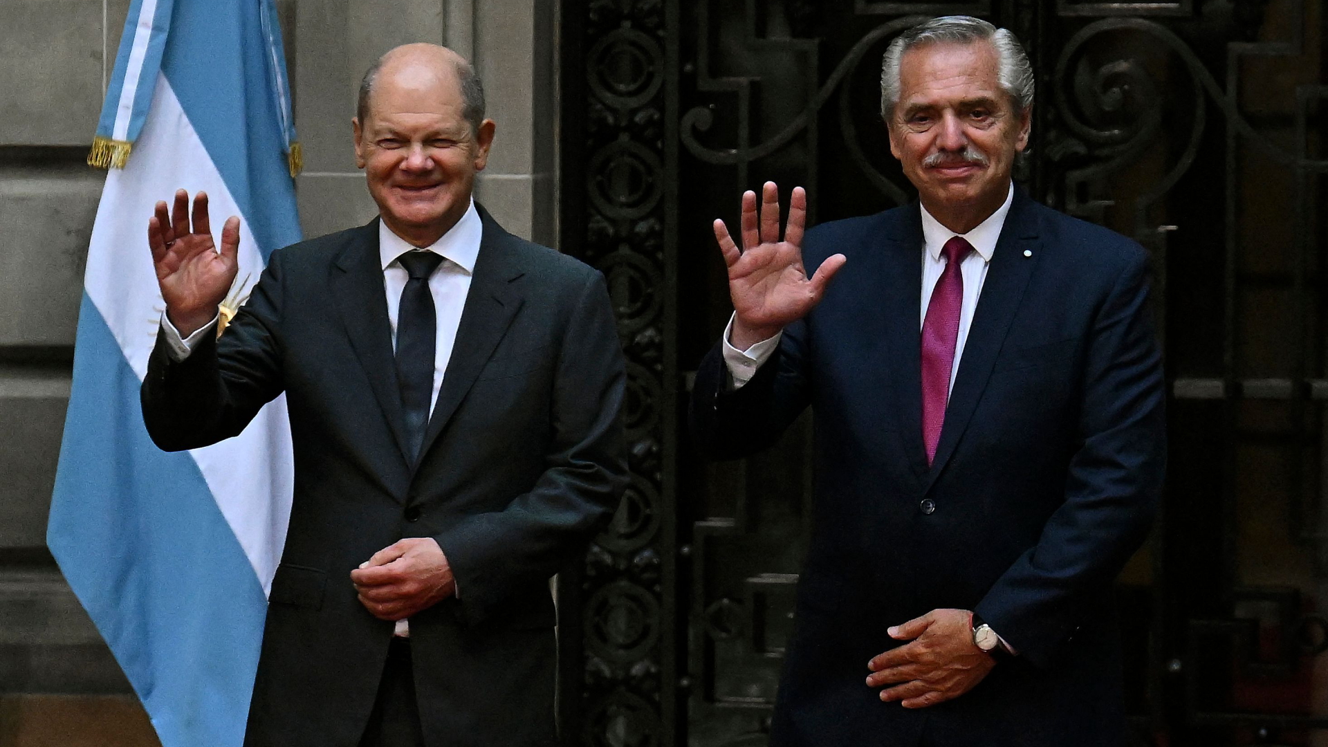 Bundeskanzler Olaf Scholz und Argentiniens Präsident Alberto Fernandez