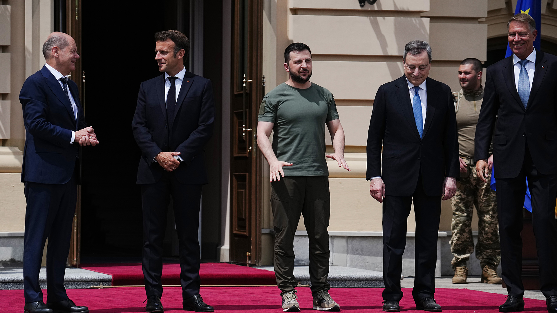Olaf Scholz, Emmanuel Macron, Wolodymyr Selenskyj, Mario Draghi und Klaus Iohannis | dpa