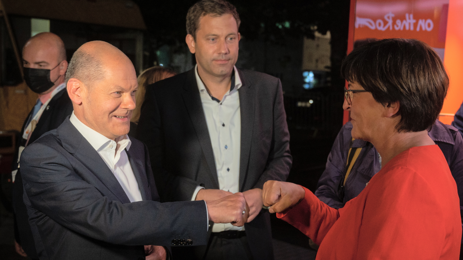Die SPD steht geschlossenen hinter Kanzlerkandidat Scholz. | dpa