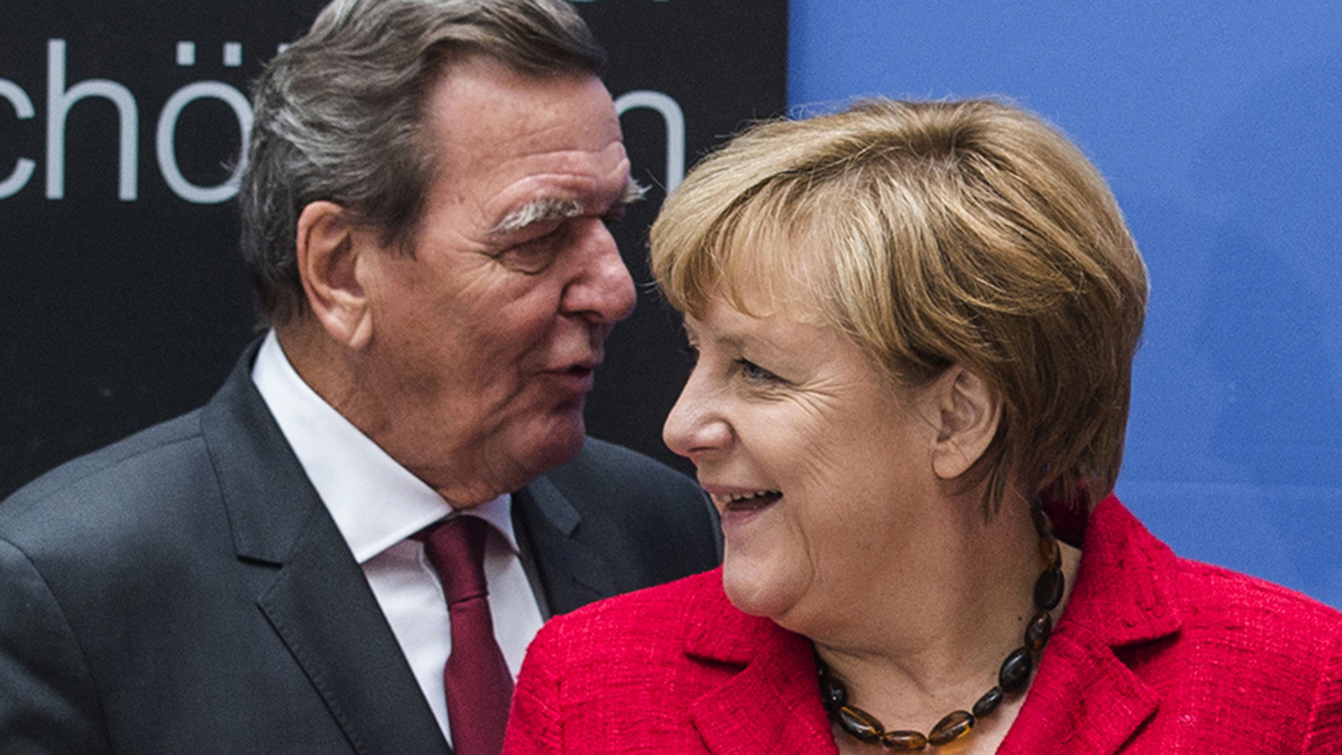 Gerhard Schröder und Angela Merkel | AFP