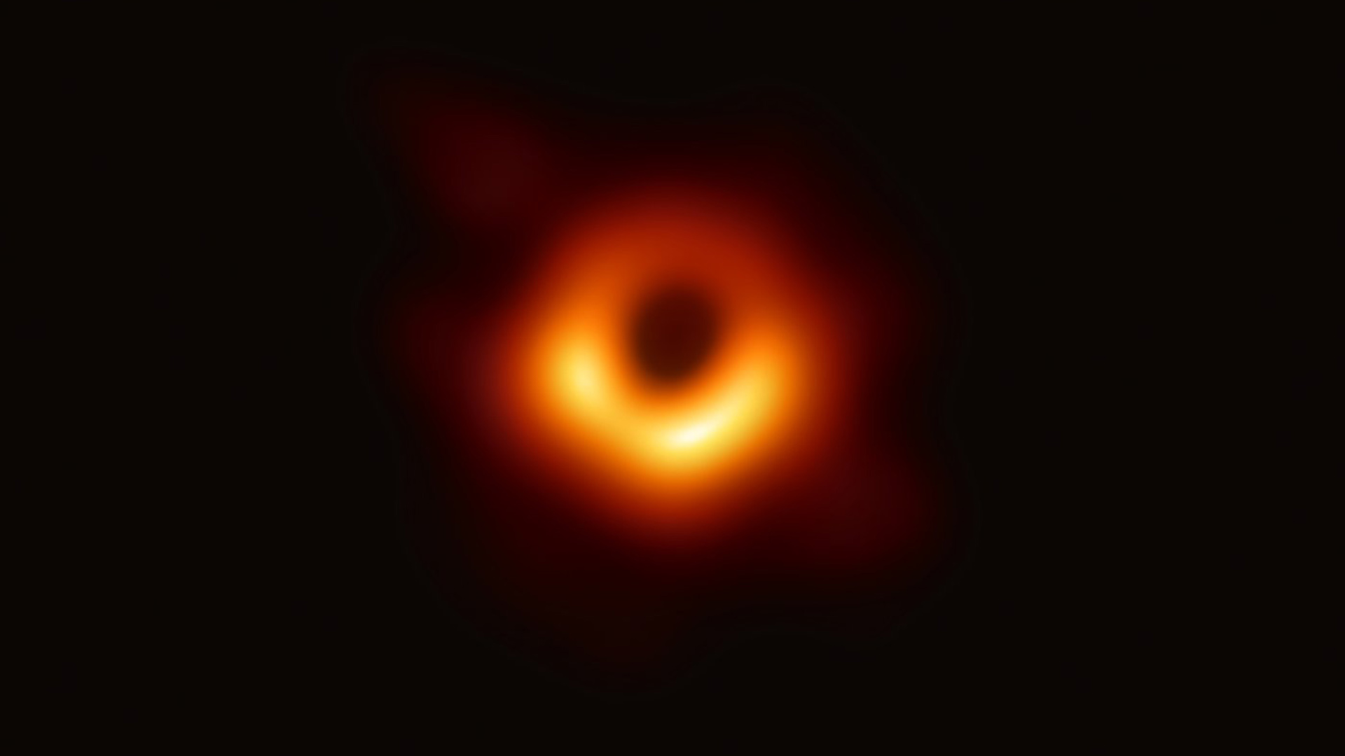 Der erste direkte visuelle Nachweis eines Schwarzen Lochs: ein dunkler Fleck vor einem leuchtenden Ring | Event Horizon Telescope (EHT)/dp
