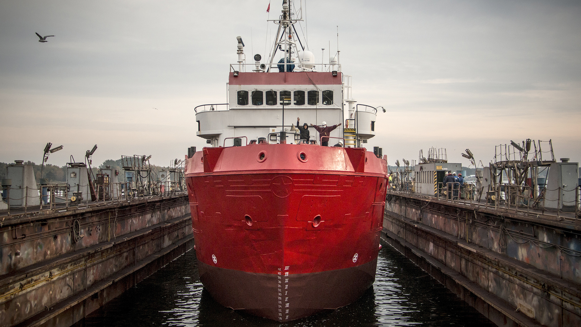 Der Seenotretter "Sea-Eye 4" liegt zum Umbau im Hafen, Mecklenburg-Vorpommern.