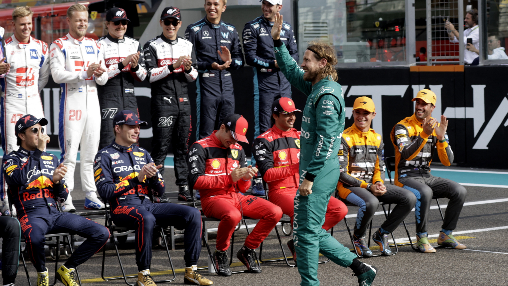 Formel-1-Pilot Sebastian Vettel beim Großen Preis von Abu Dhabi. | REUTERS
