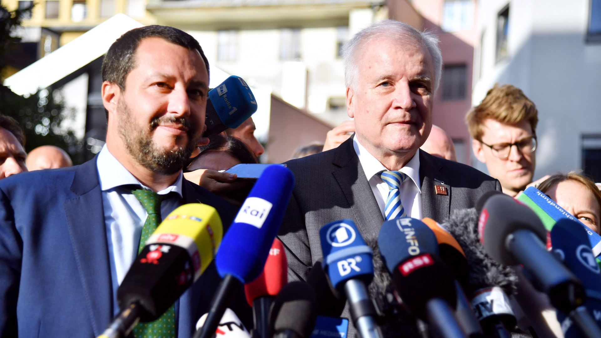 Die Innenminister Italiens und Deutschlands, Matteo Salvini (links im Bild) und Horst Seehofer in Innsbruck. | AFP