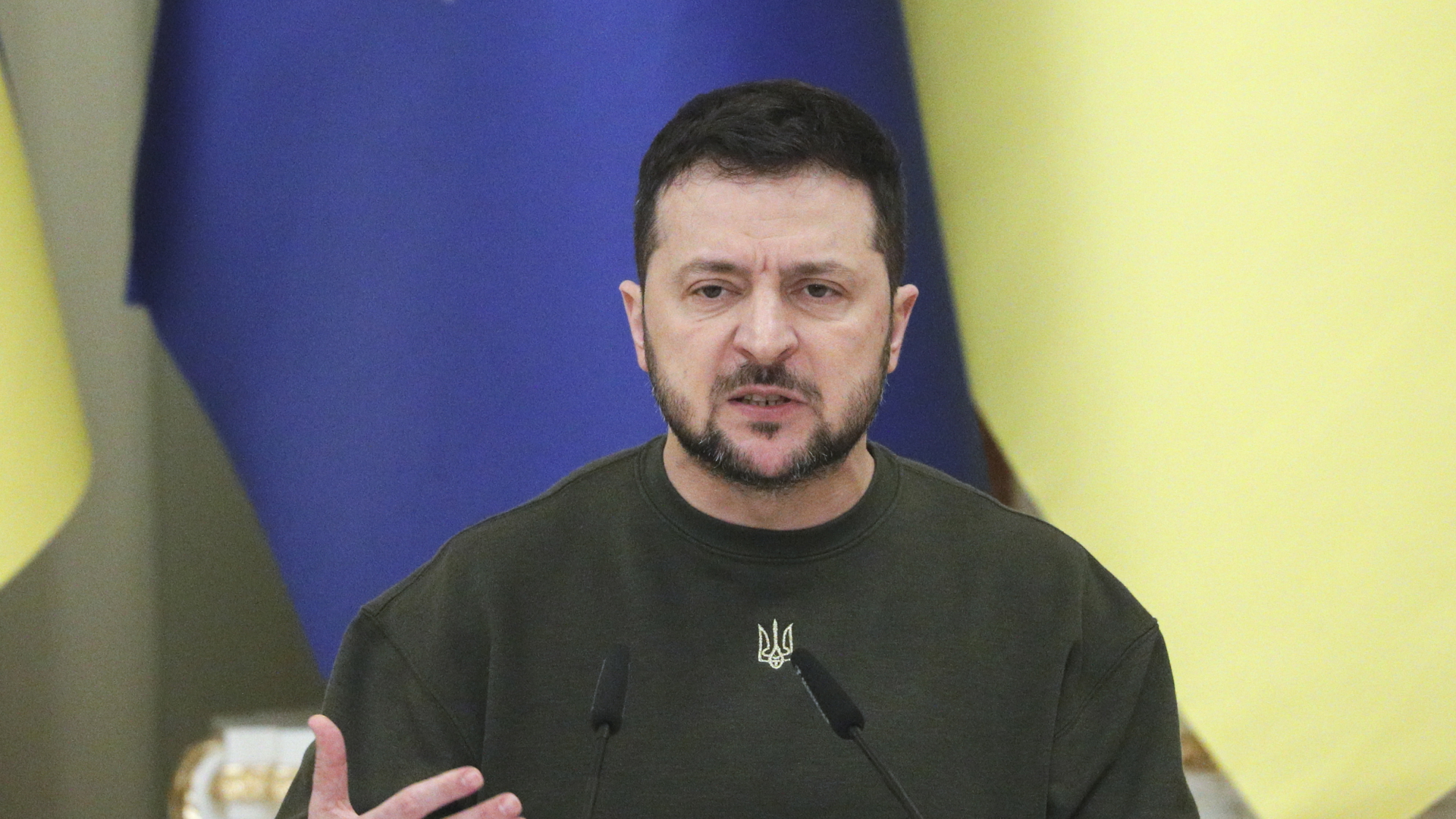 Guerra in Ucraina: Zelenskyj chiede di accelerare le consegne di armi