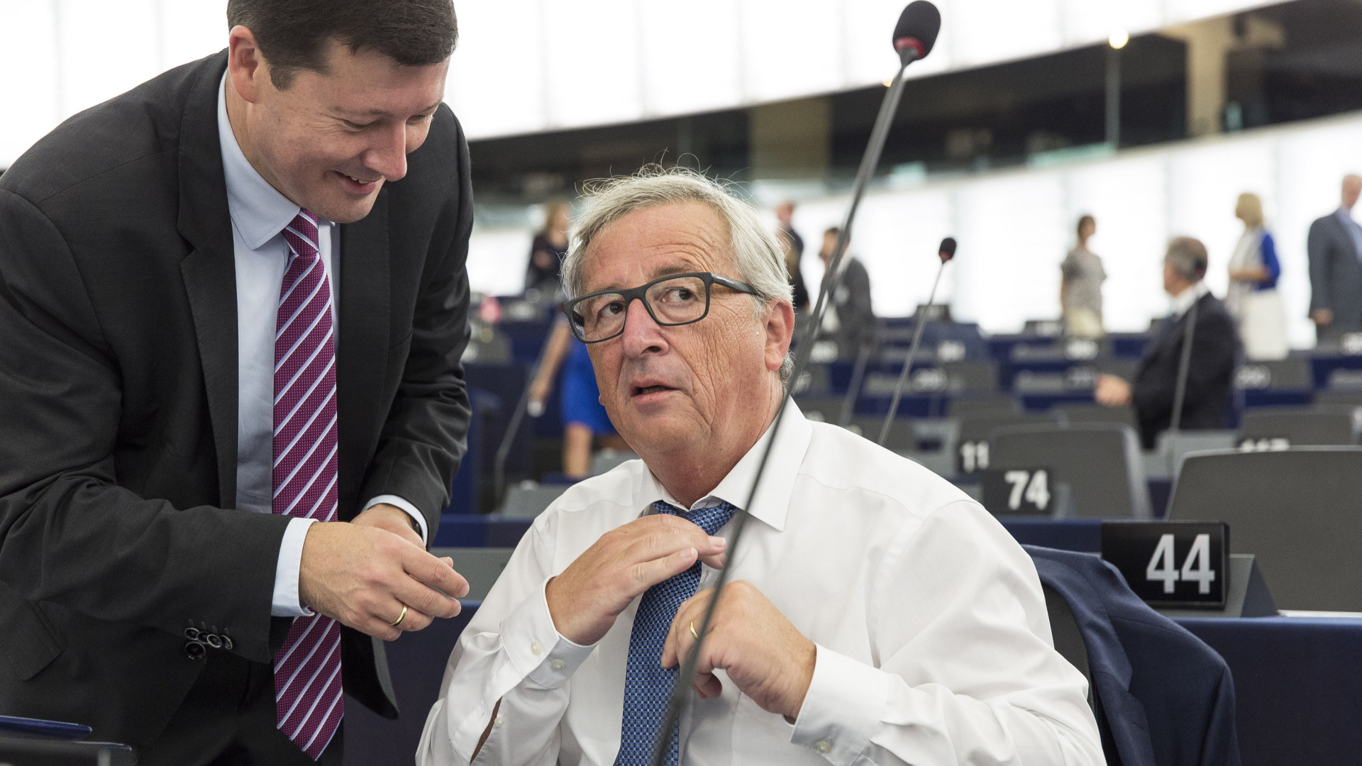 Selmayr und Juncker in Brüssel | AP