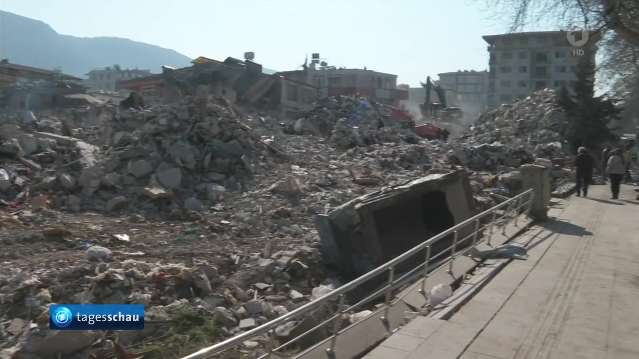 Nach Erdbeben in der Türkei und Syrien: Die meisten Menschen können nur noch tot geborgen werden