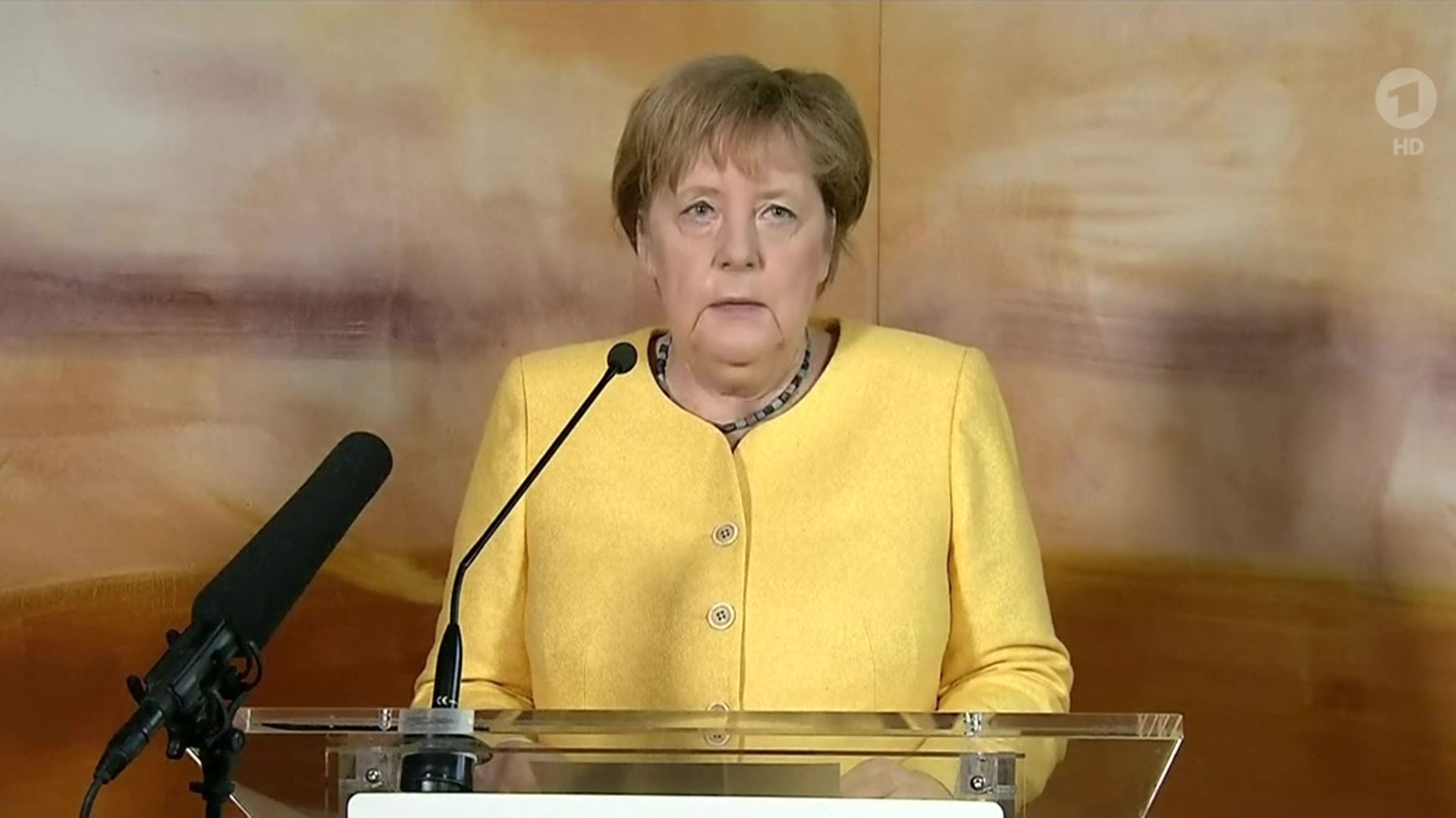 Bundeskanzlerin Merkel sichert den Flutopfern Hilfen zu