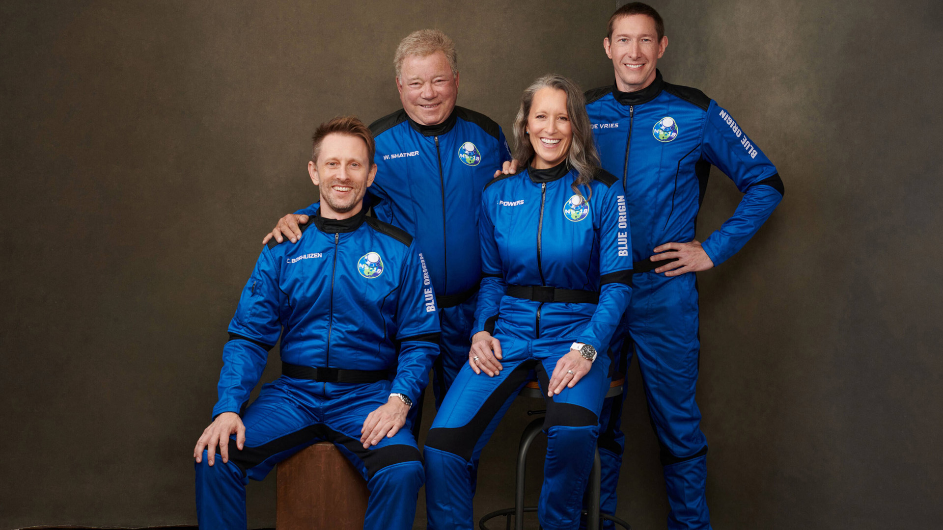 William Shatner und seine Crew in Raumanzügen. | imago images/UPI Photo