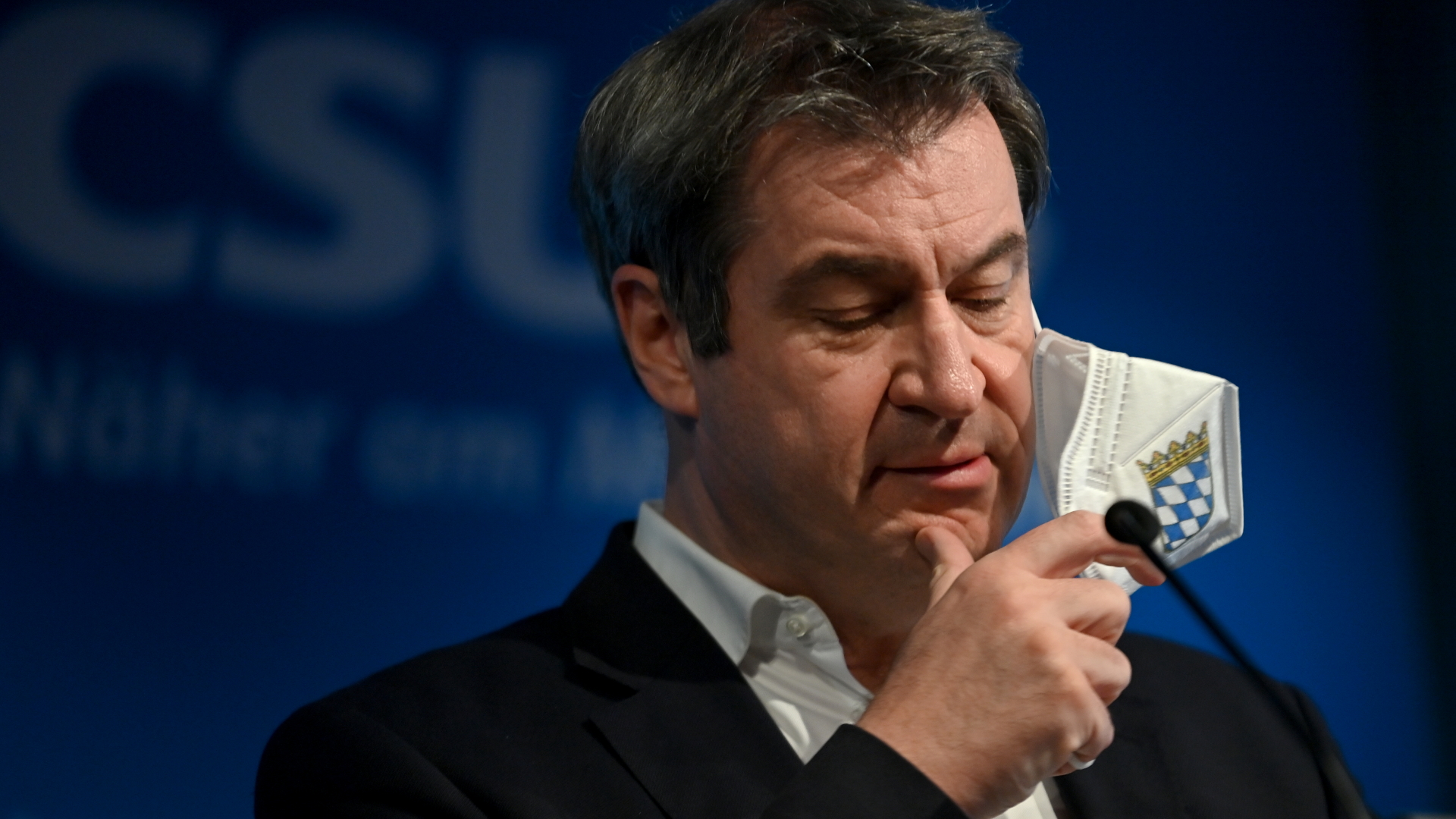 Markus Söder, CSU-Parteivorsitzender und Ministerpräsident von Bayern, gibt nach der virtuellen CSU-Präsidiumssitzung eine Pressekonferenz.  | dpa