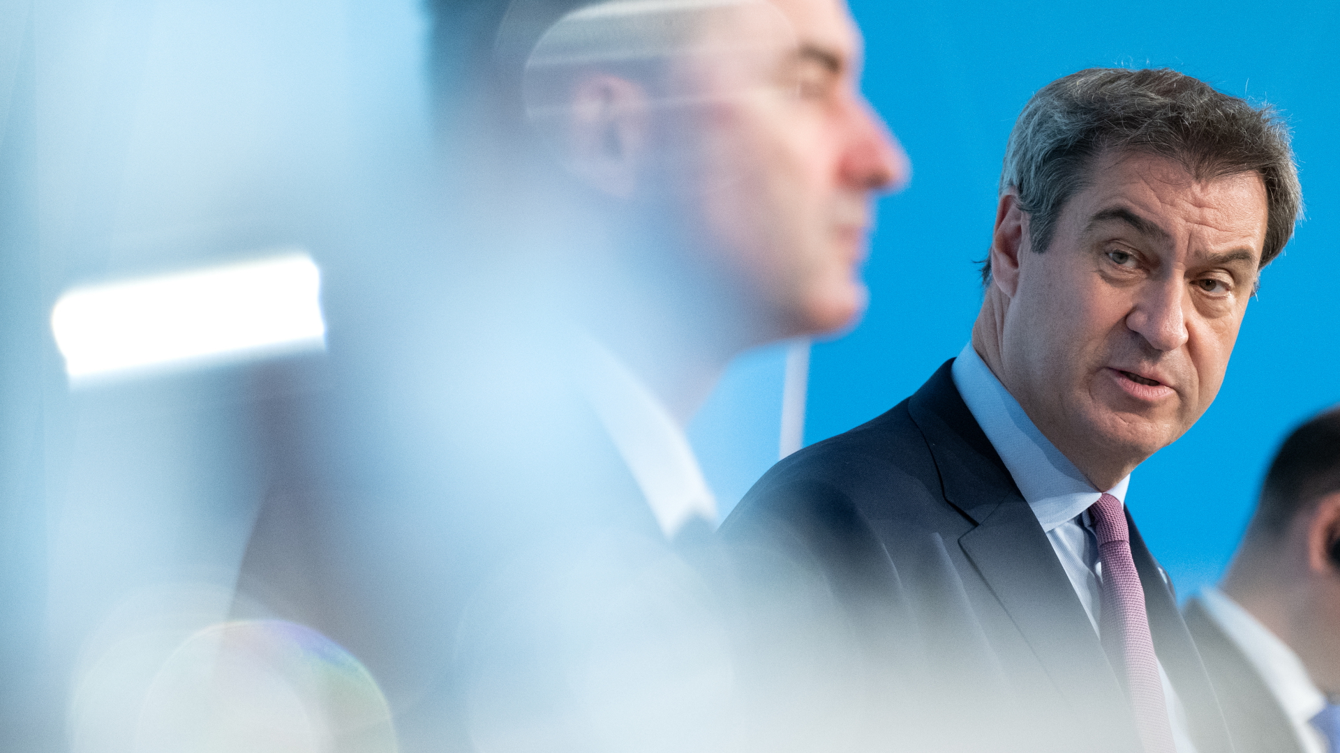 Bayerns Ministerpräsident Markus Söder spricht bei einer gemeinsamen Pressekonferenz mit Hubert Aiwanger